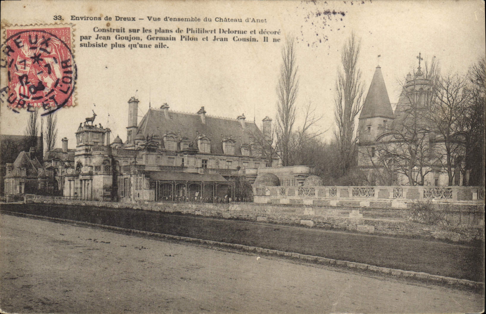 CPA Environs de Dreux Vue d'ensemble du Chateau d'Anet
