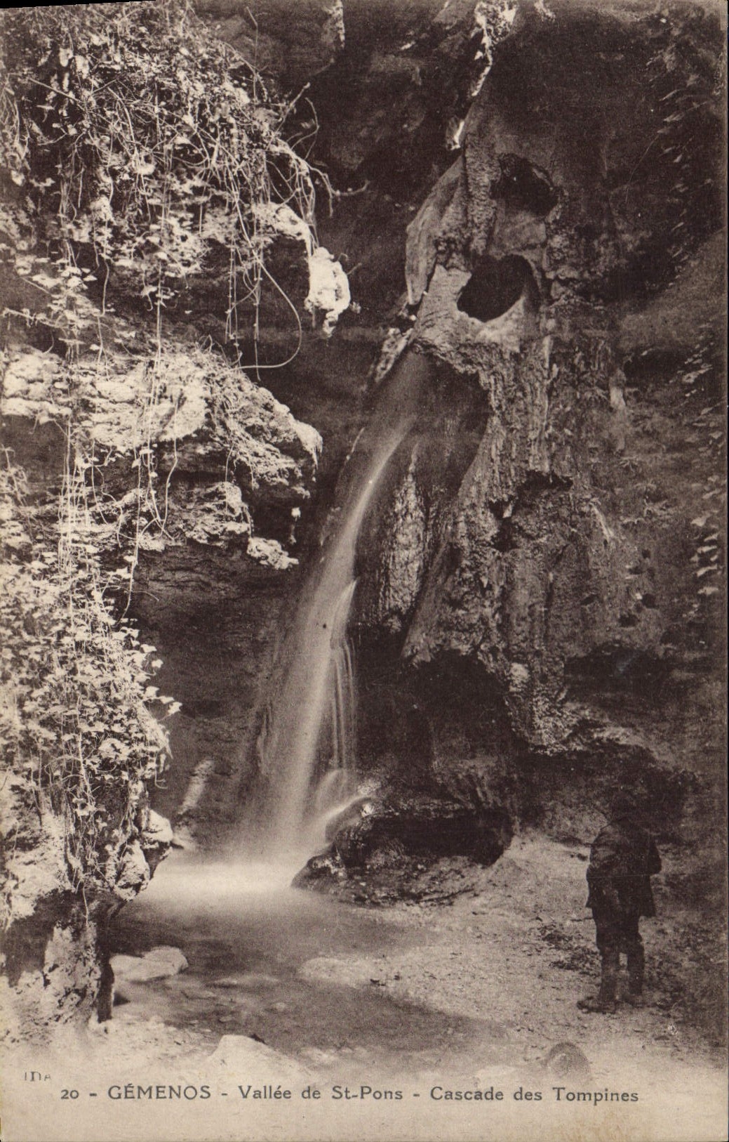 CPA Gemenos Vallee de St Pons Cascade des Tompines
