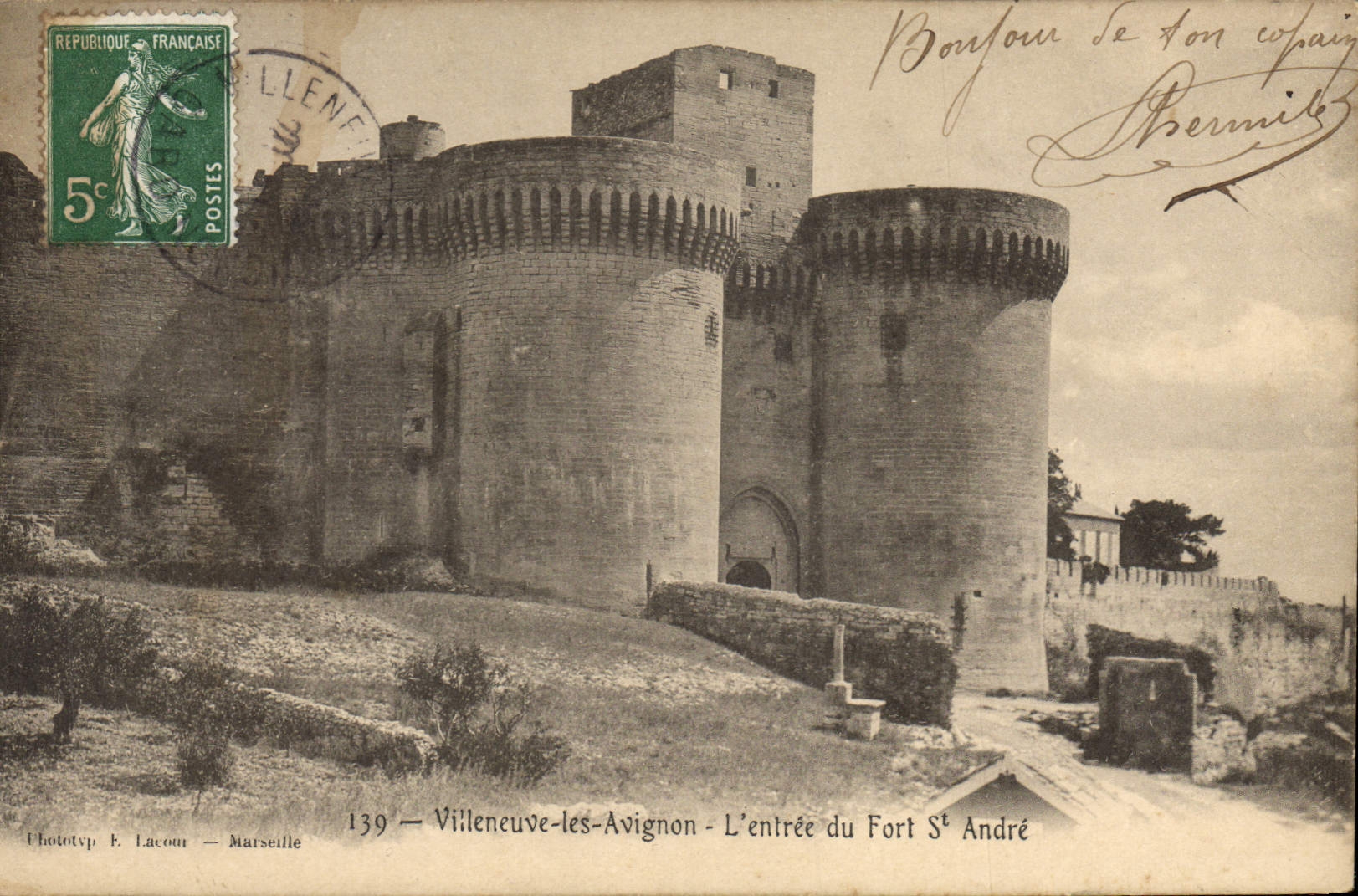 CPA Villeneuve les Avignon L'Entree du Fort St Andre