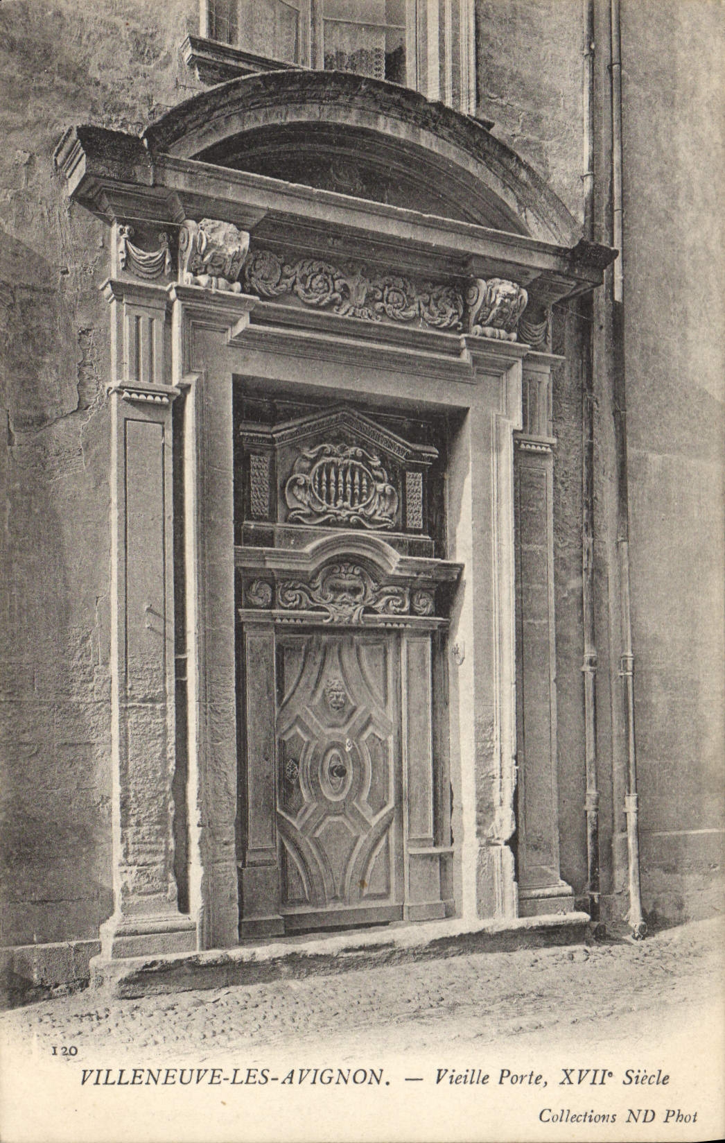 CPA Villeneuve les Avignon Vieille Porte XVII Siecle