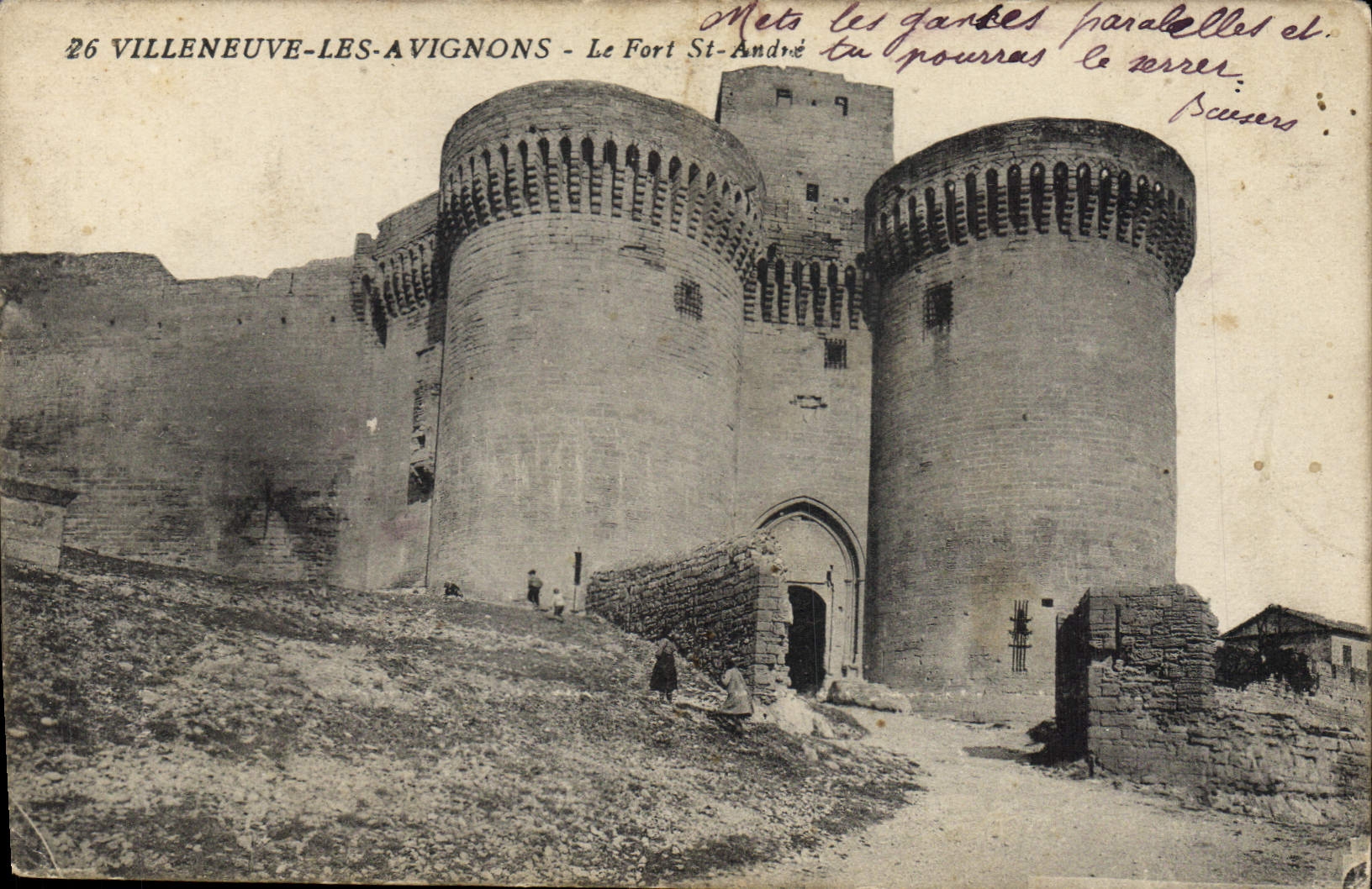 CPA Villeneuve les Avignon Le Fort St Andre