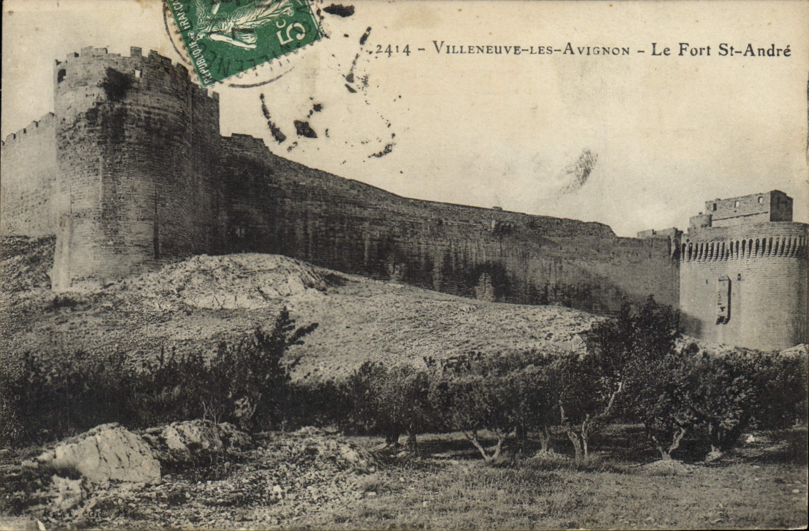CPA Villeneuve les Avignon Le Fort St Andre