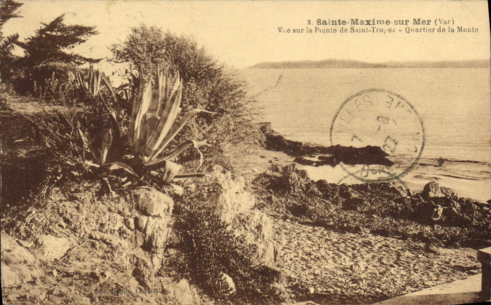 CPA Sainte Maxime sur Mer Var Vue sur la Pointe de Saint Tropez Quartier de la Moute 
