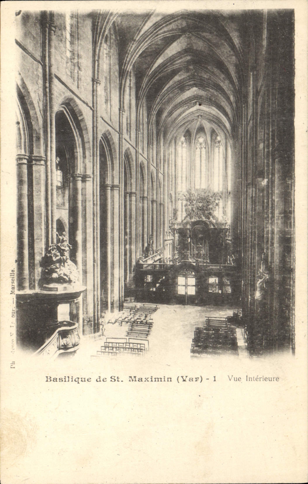 CPA Basilique de St Maximin Var Vue Interieure 