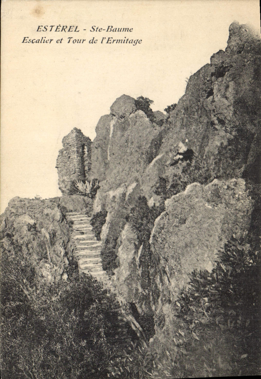 CPA Esterel Ste Baume Escalier et Tour de l'Ermitage