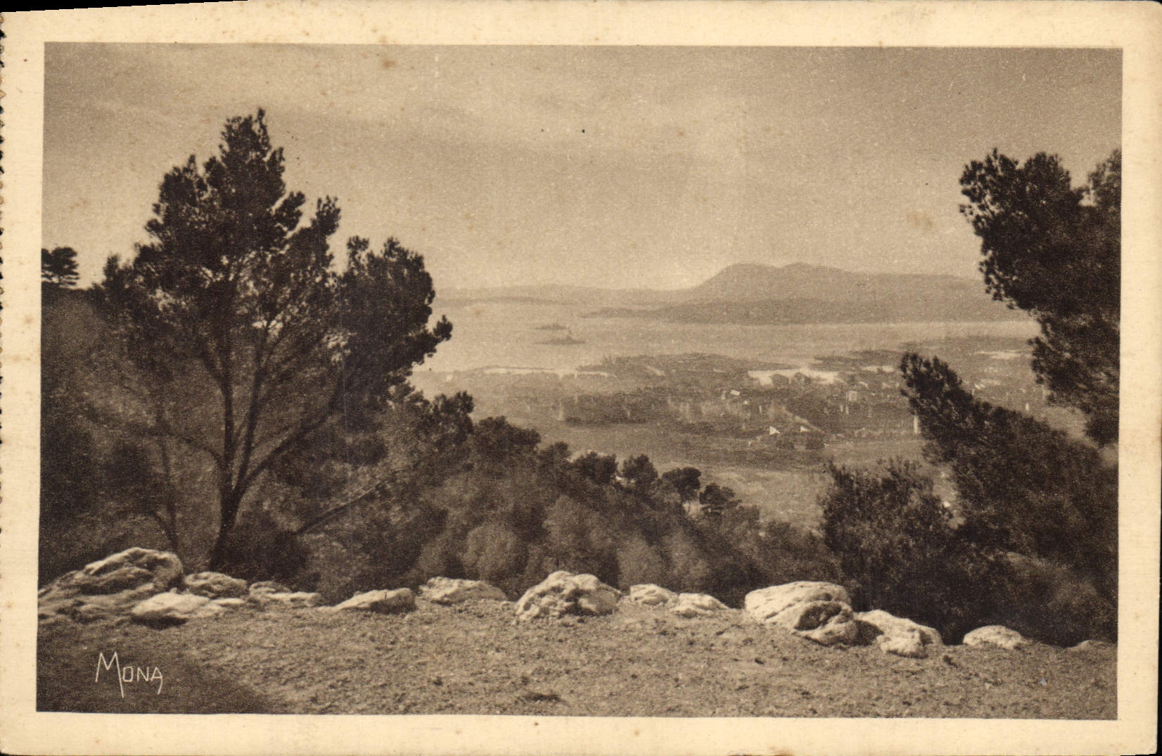 CPA Toulon Vue de la rade et de la ville prise de la route du Faron 