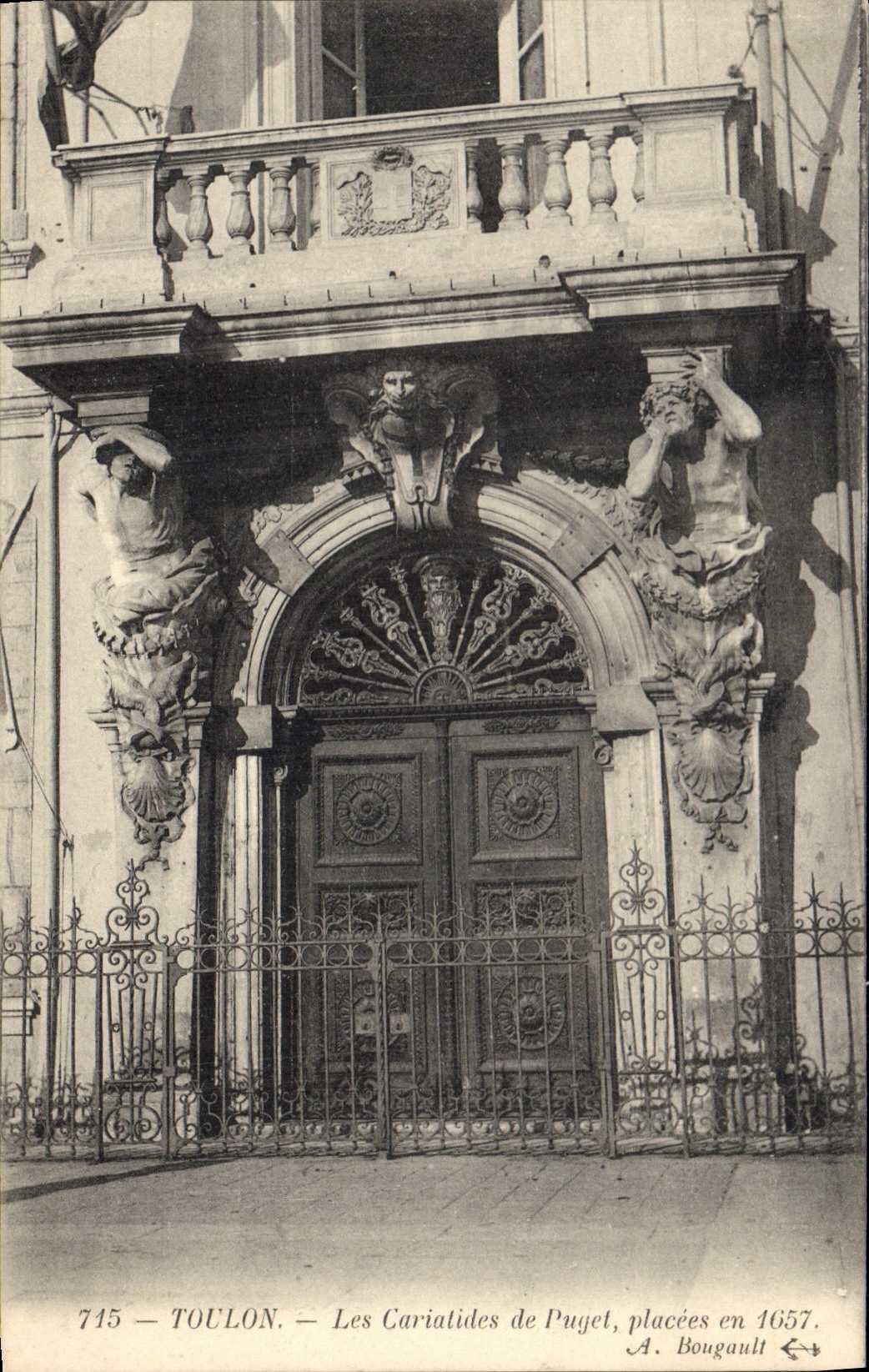 CPA Toulon Les Cariatides de Puget placees en 1657 