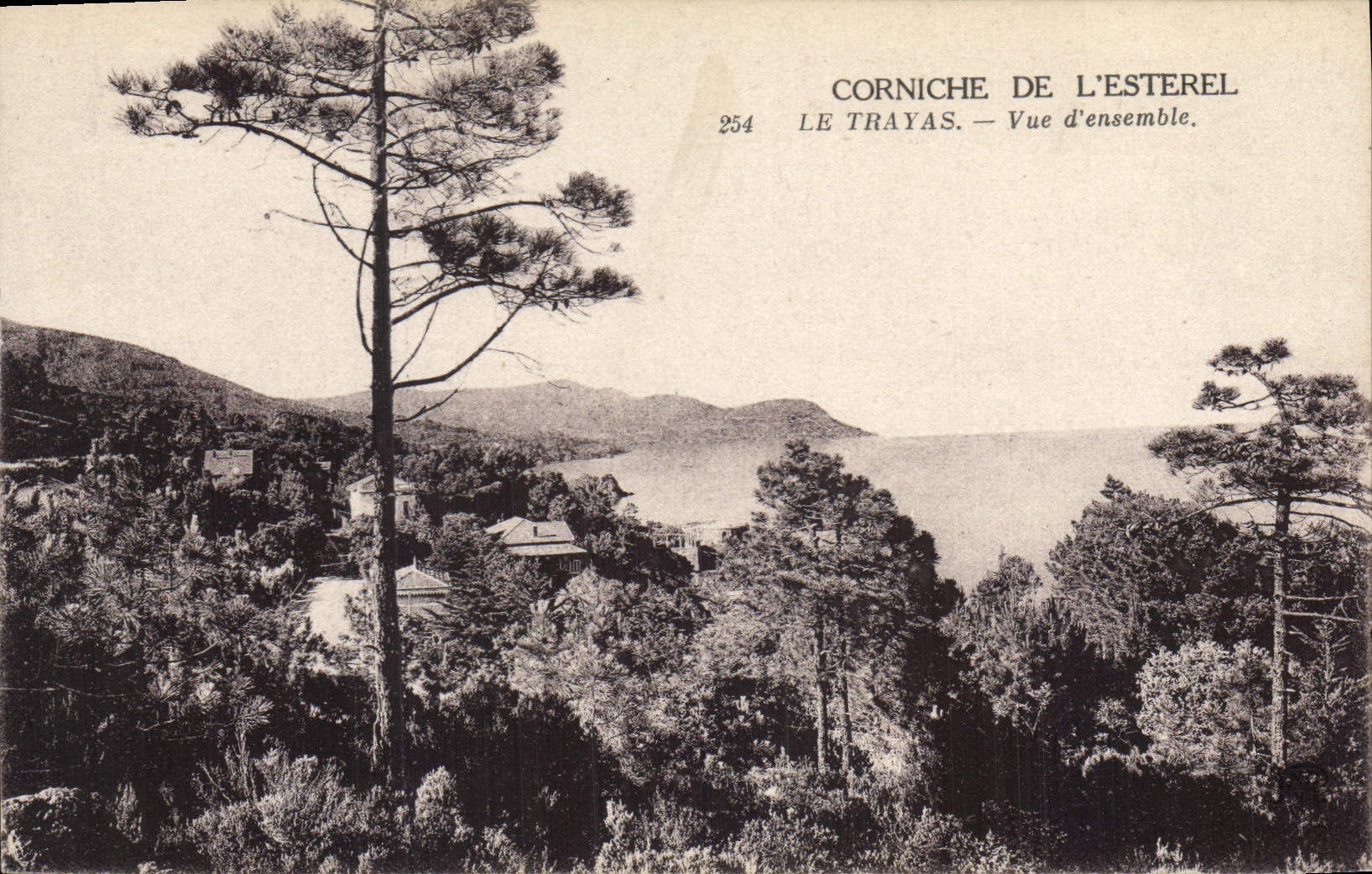CPA Corniche de l'Esterel Le Trayas Vue d'ensemble