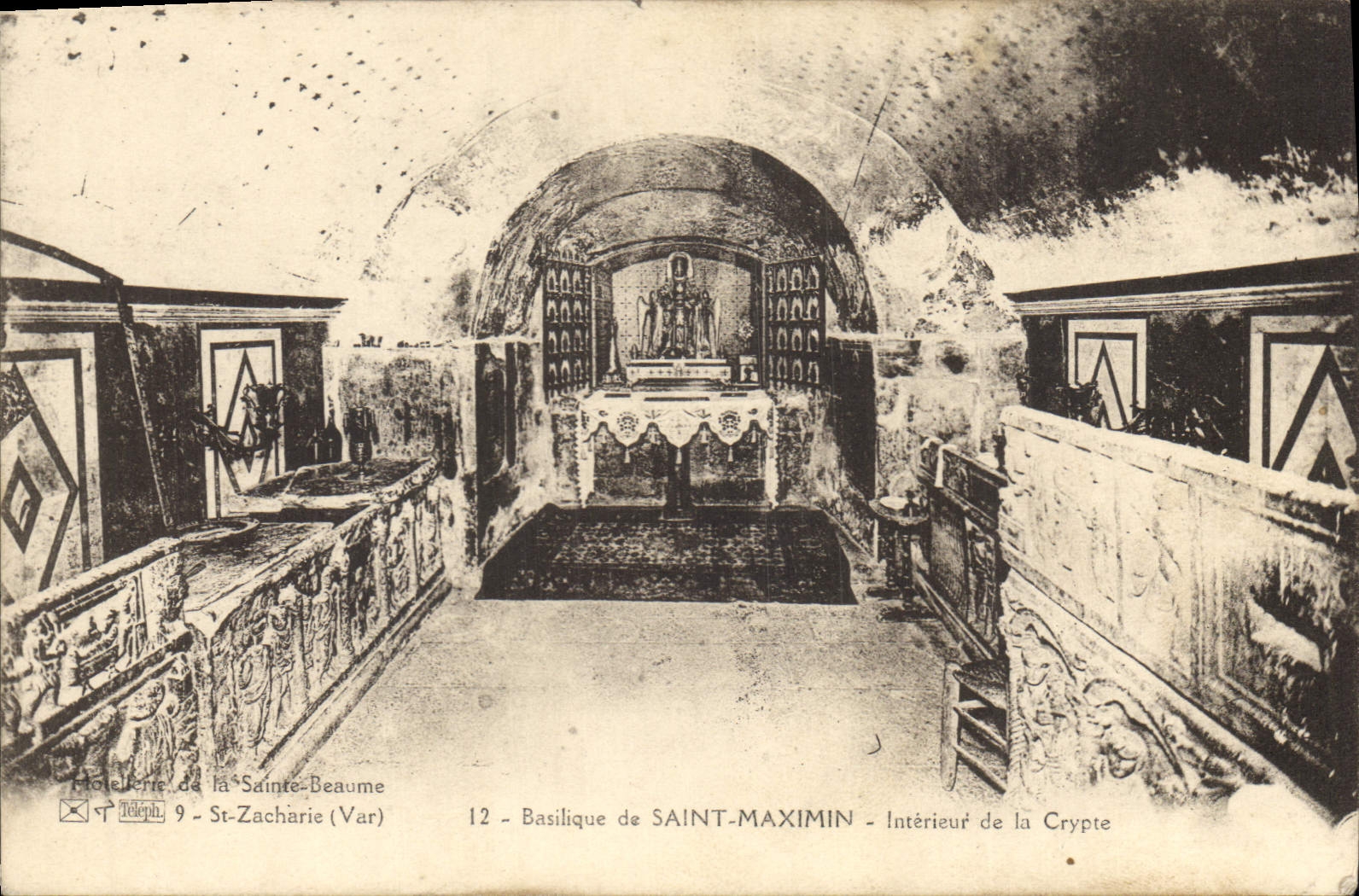 CPA Basilique de Saint Maximin Interieur de la Crypte 