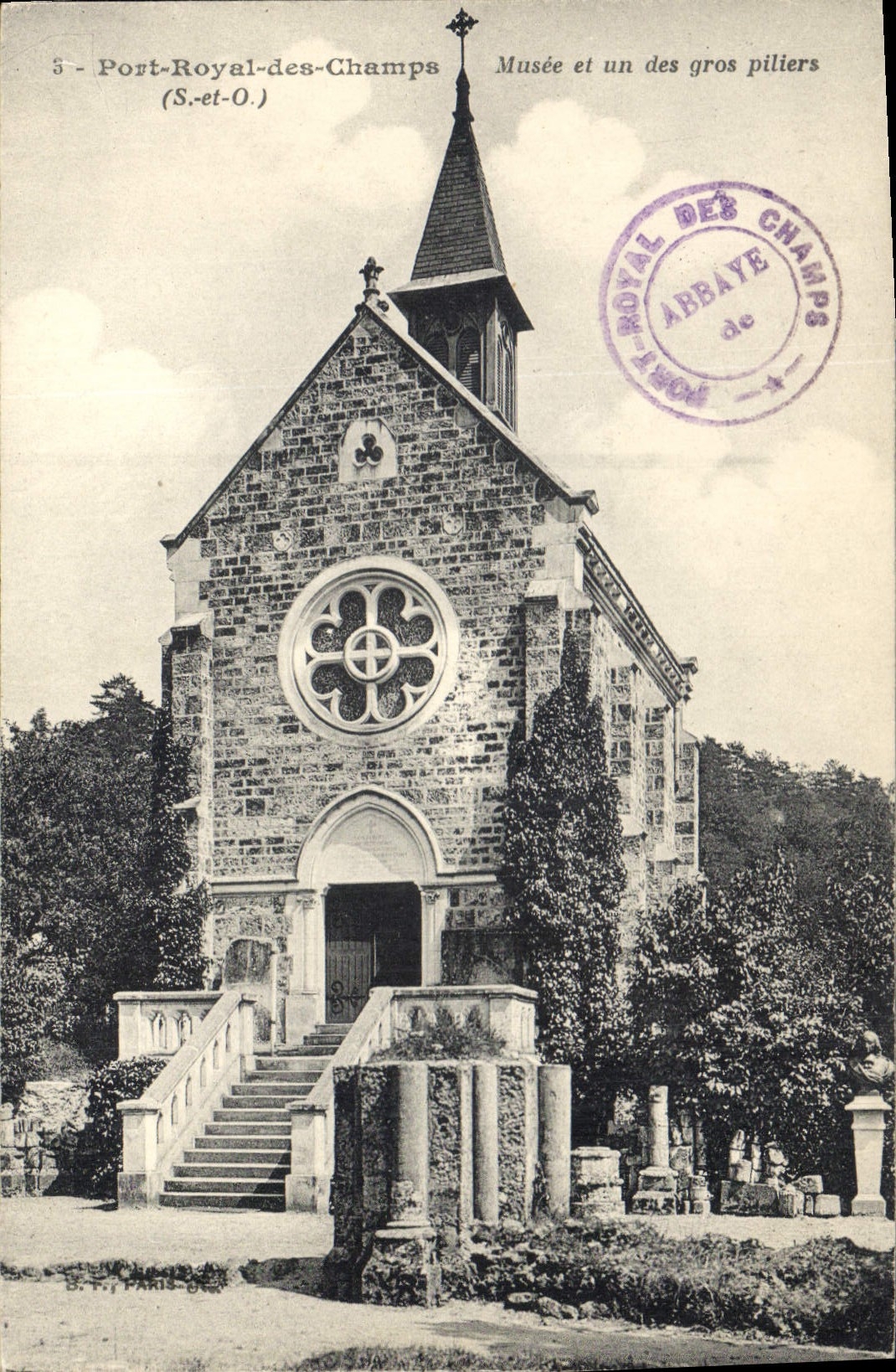 CPA Port Royal des Champs S et O Musee et un des gros pilliers