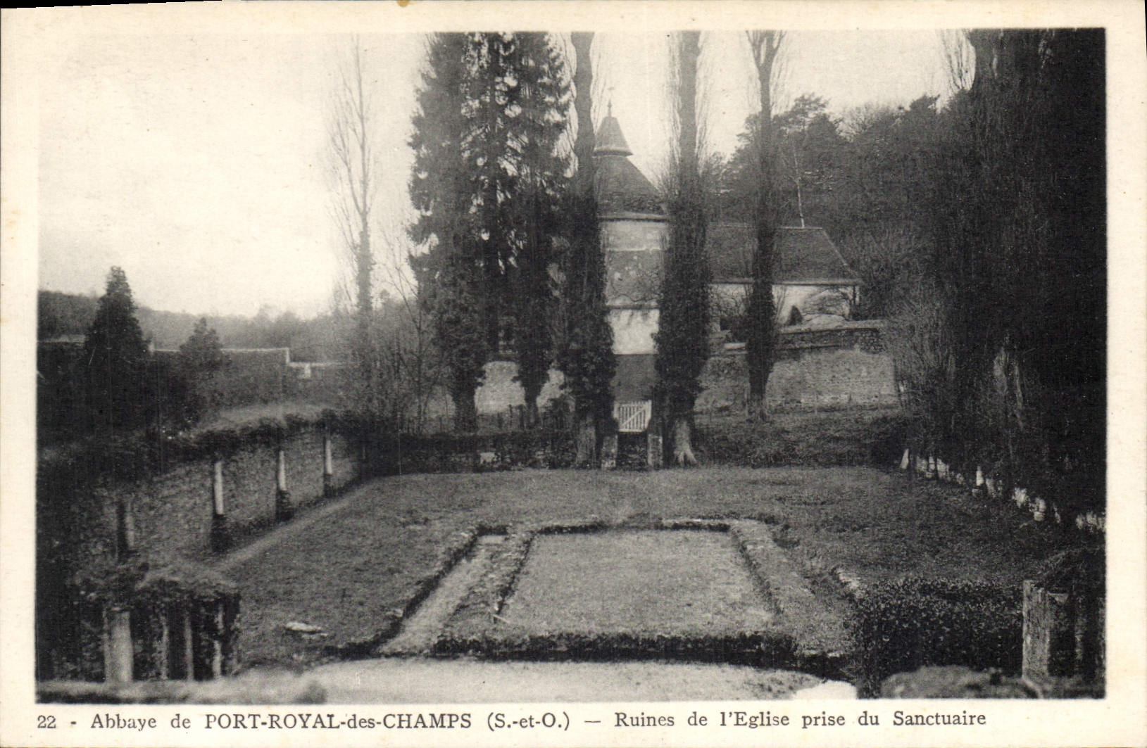 CPA Abbaye de Port Royal des Champs S et O Ruines de l'Eglise prise du Sanctuaire
