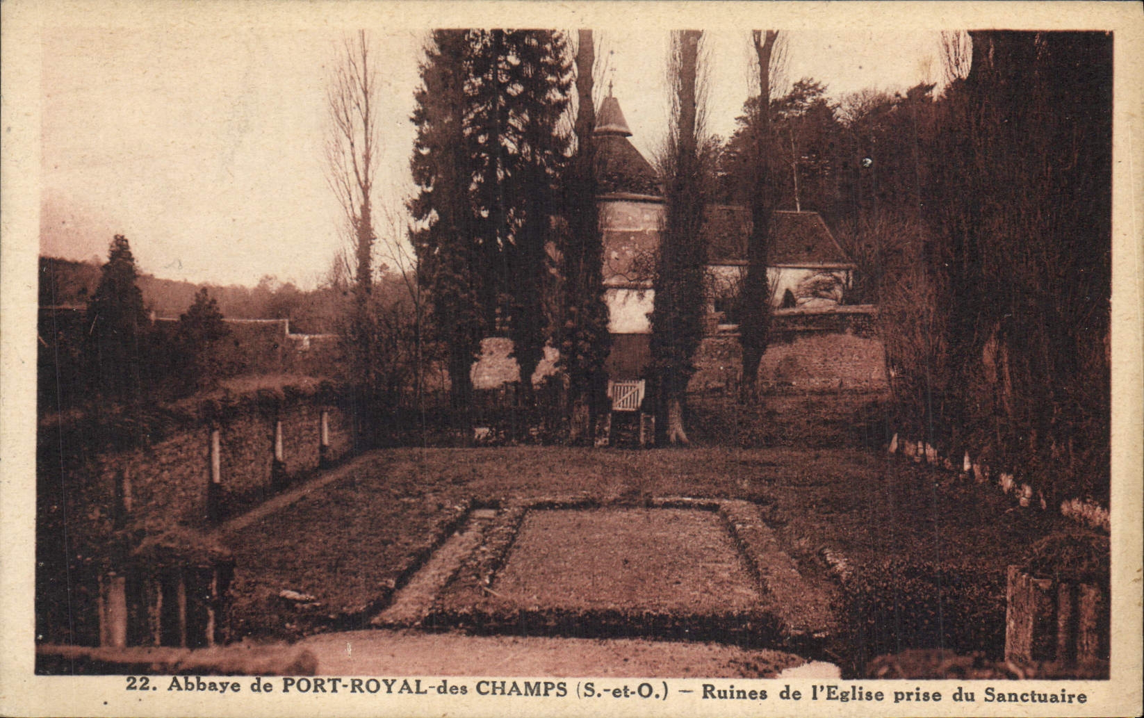 CPA Abbaye de Port Royal des Champs S et O Ruines de l'Eglise prise du Sanctuaire