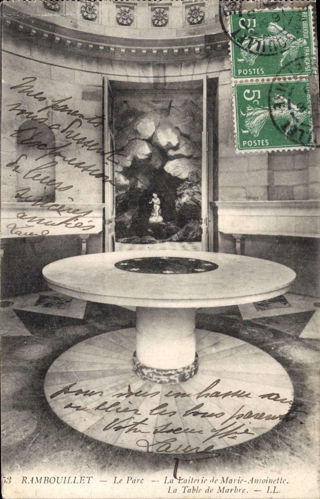 CPA Rambouillet Le Parc Le Laiterie de Marie Antoinette La Table de Marbre
