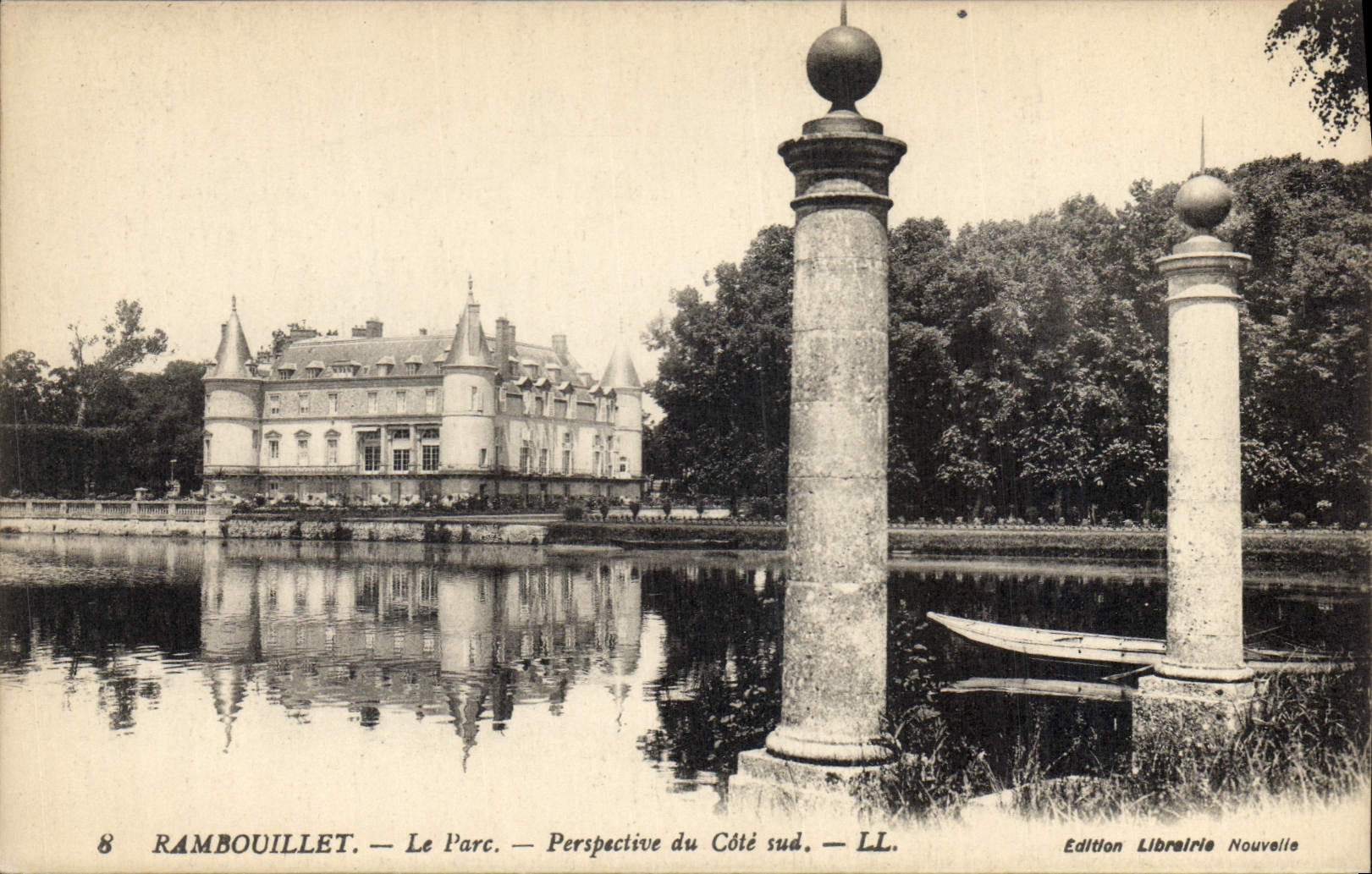 CPA Rambouillet Le Parc Perspective du Cote sud