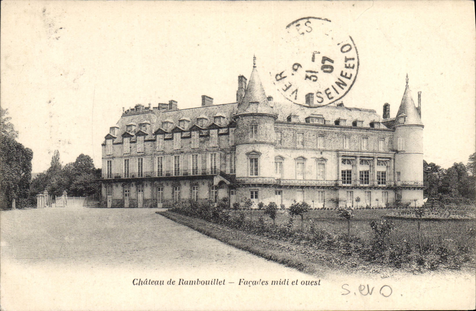 CPA Chateau de Rambouillet Facades midi et ouest