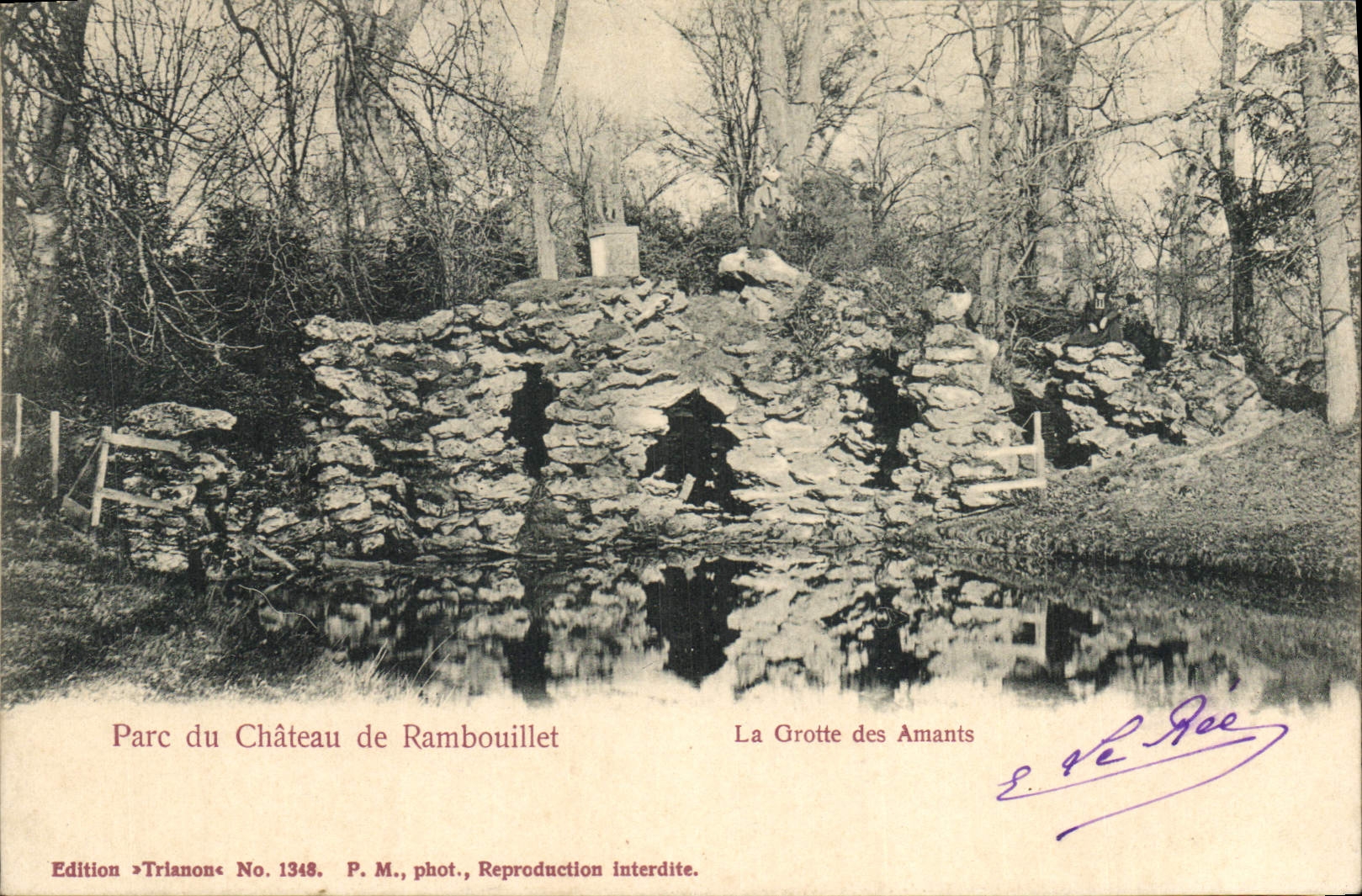 CPA Parc du Chateau de Rambouillet La Grotte des Amants
