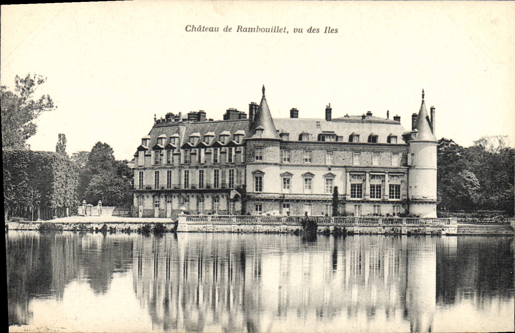 CPA Chateau de Rambouillet vu des Iles