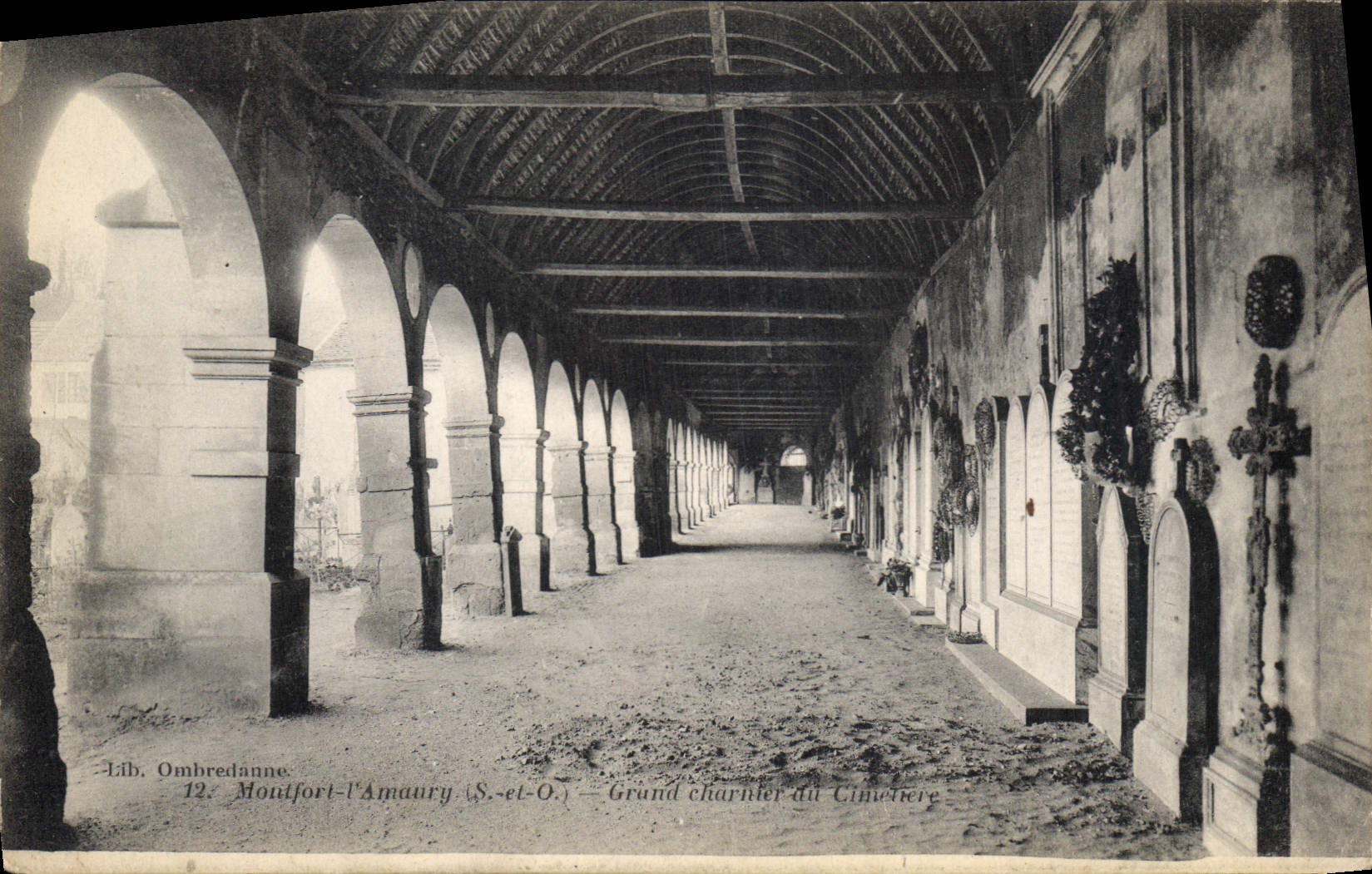 CPA Montfort l'Amaury S et O 