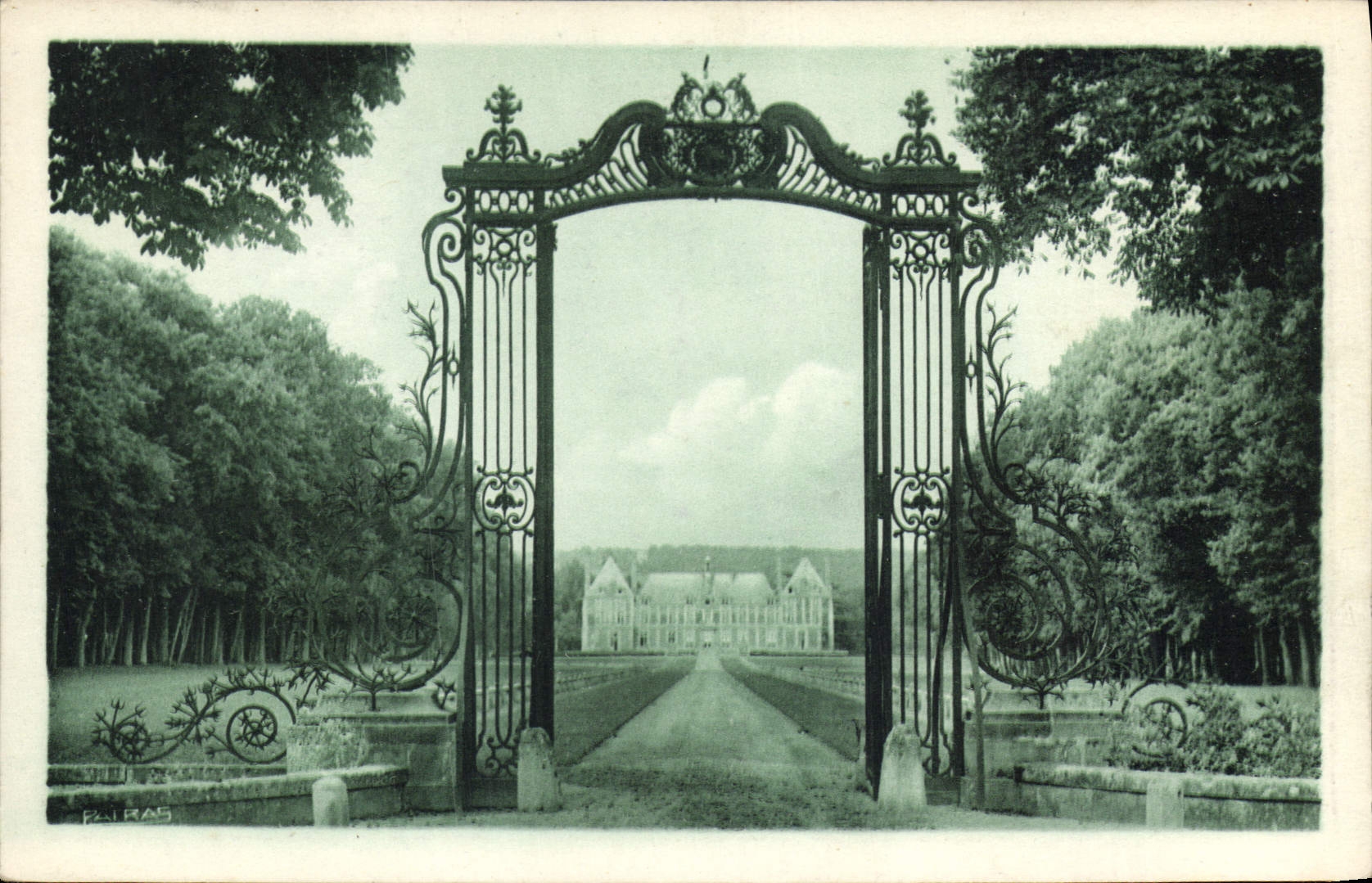 CPA Rosny sur Seine S et O Grille d'honneur du Chateau de Rosny