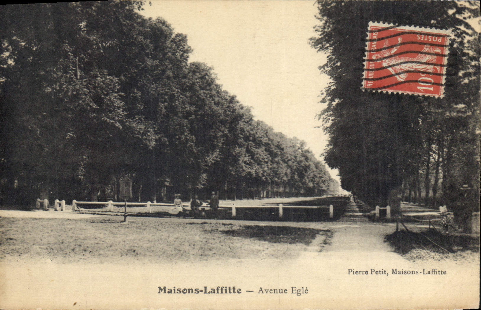 CPA Maisons Laffitte Avenue Egle