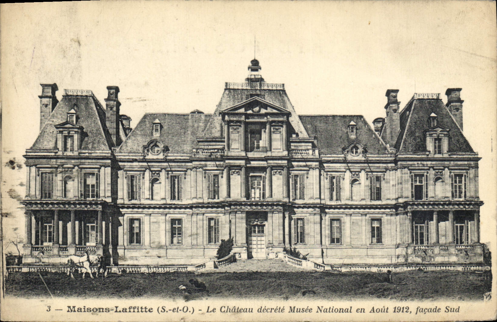 CPA Maisons Laffitte S et O Le Chateau decrete Musee National en Aout 1912 facade sud