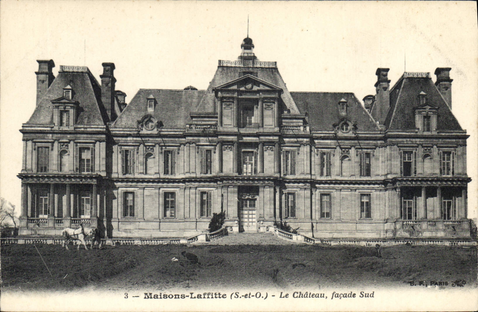 CPA Maisons Laffitte S et O Le Chateau Facade Sud