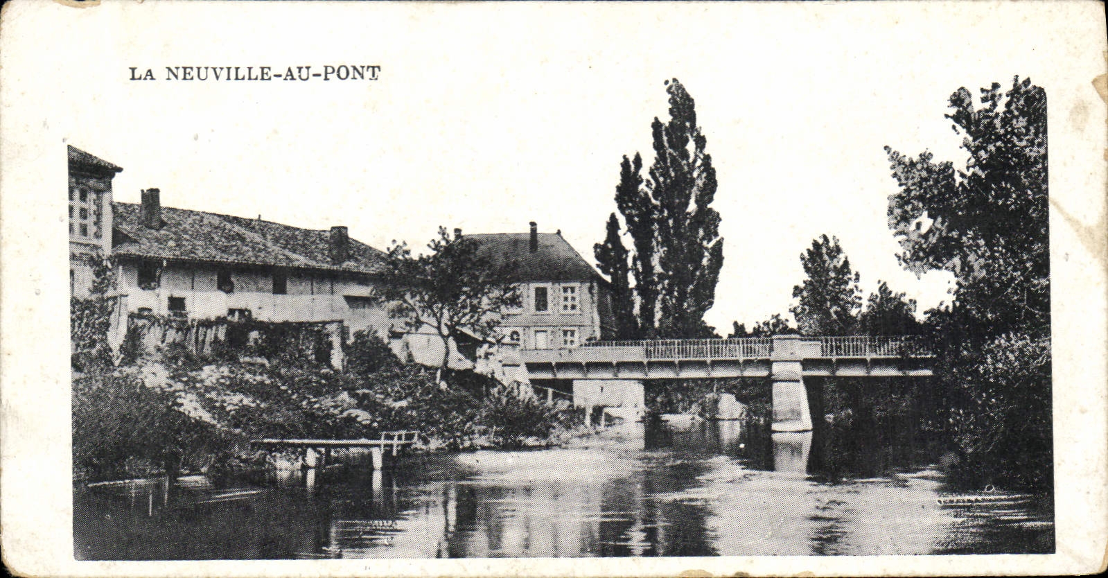 CPA La Neuville au Pont 