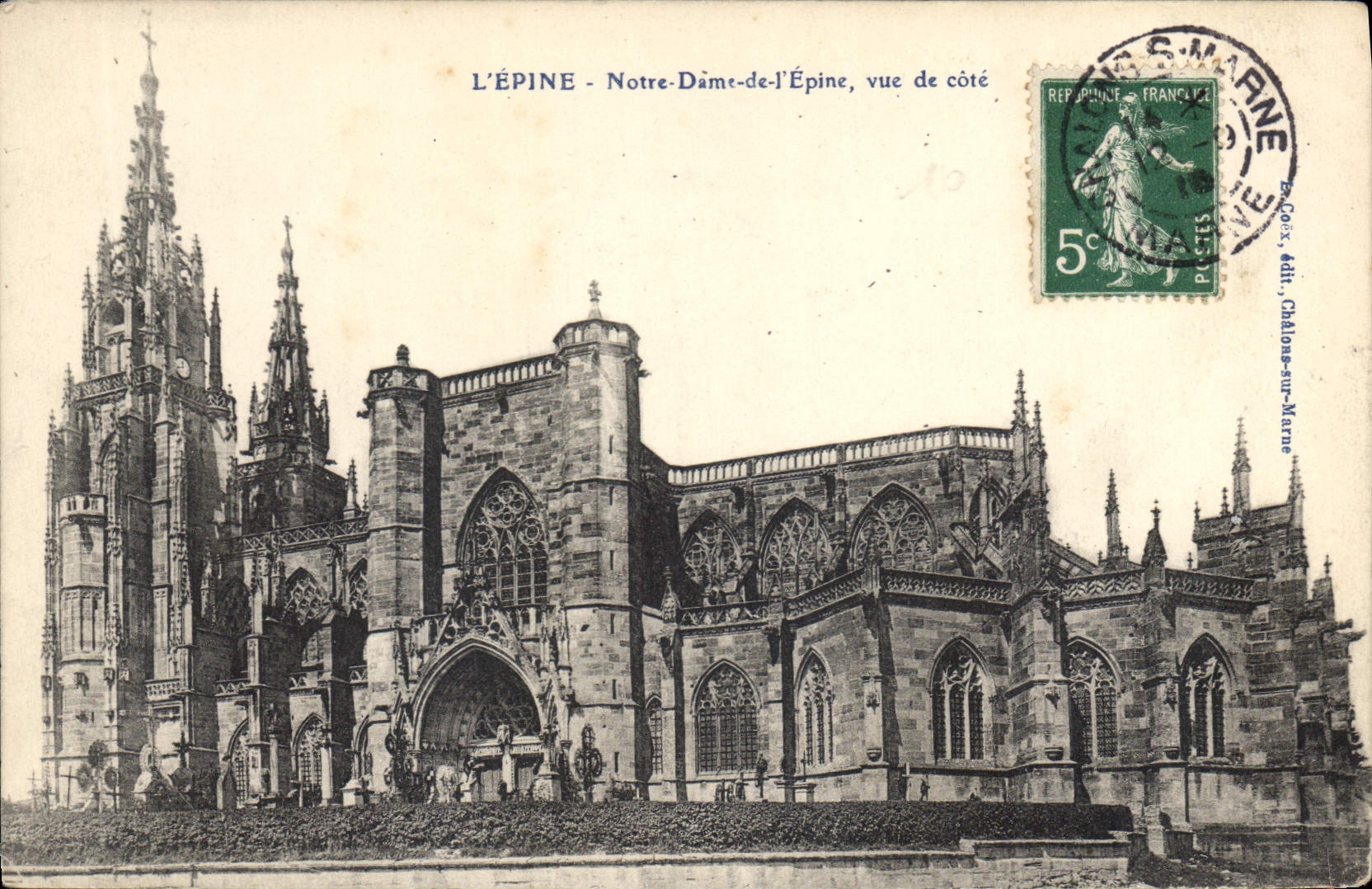 CPA L'Epine Notre Dame de l'Epine vue du cote 