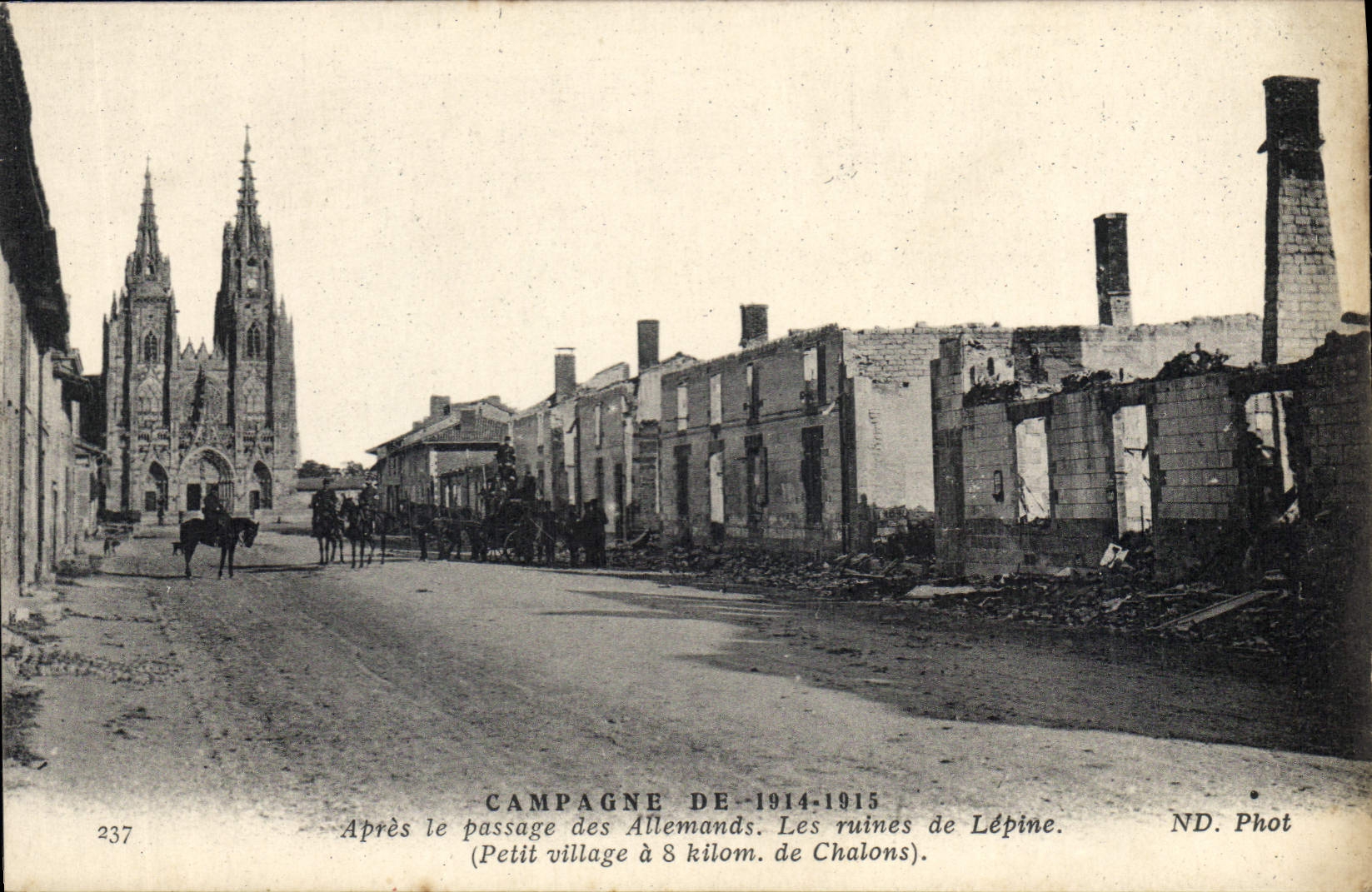 CPA Campagne de 1914 1915 Apres le passage des Allemands Les ruines de Lepine