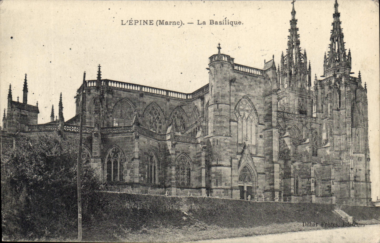 CPA L'Epine Marne La Basilique 