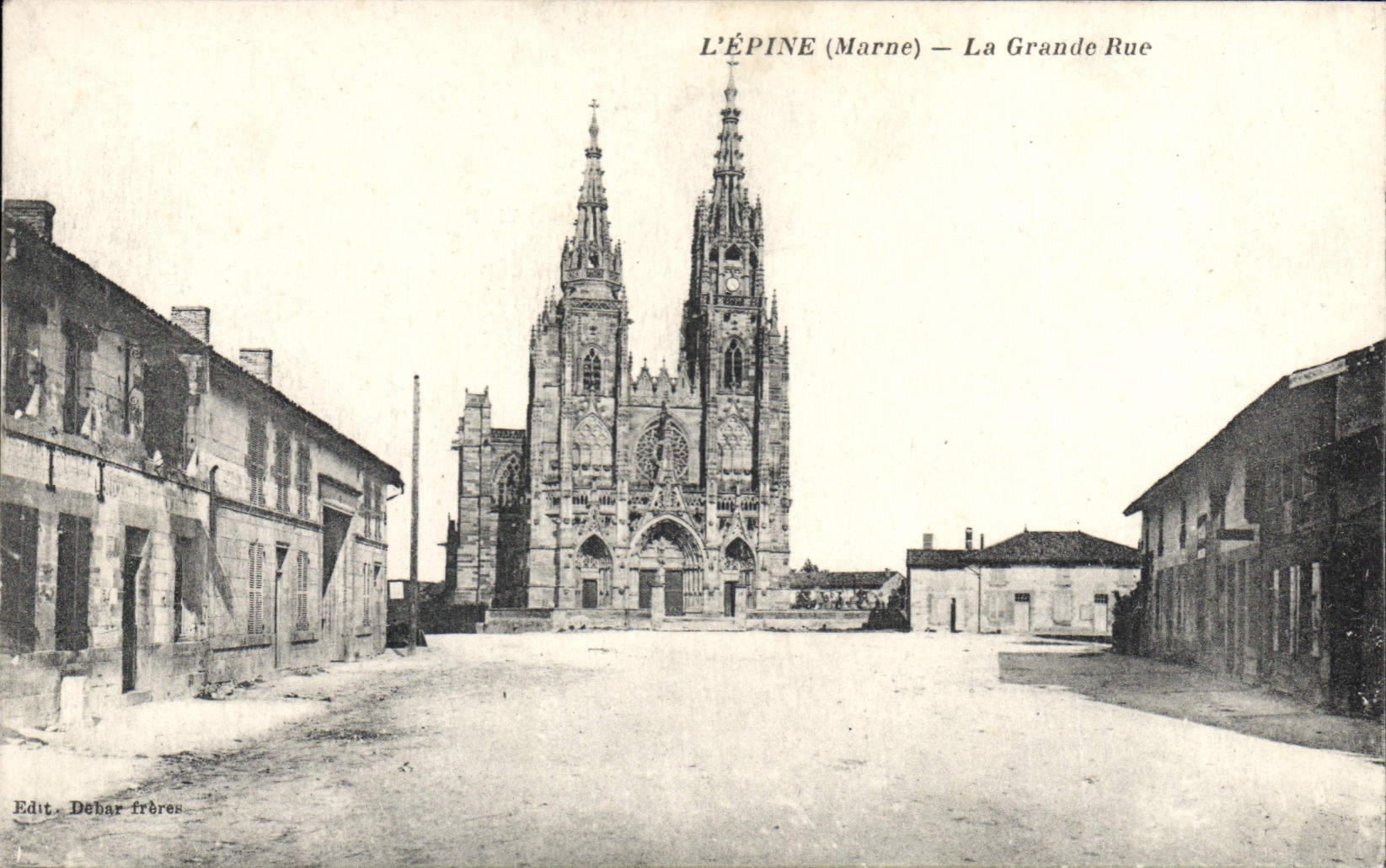 CPA L'Epine Marne La Grande Rue 