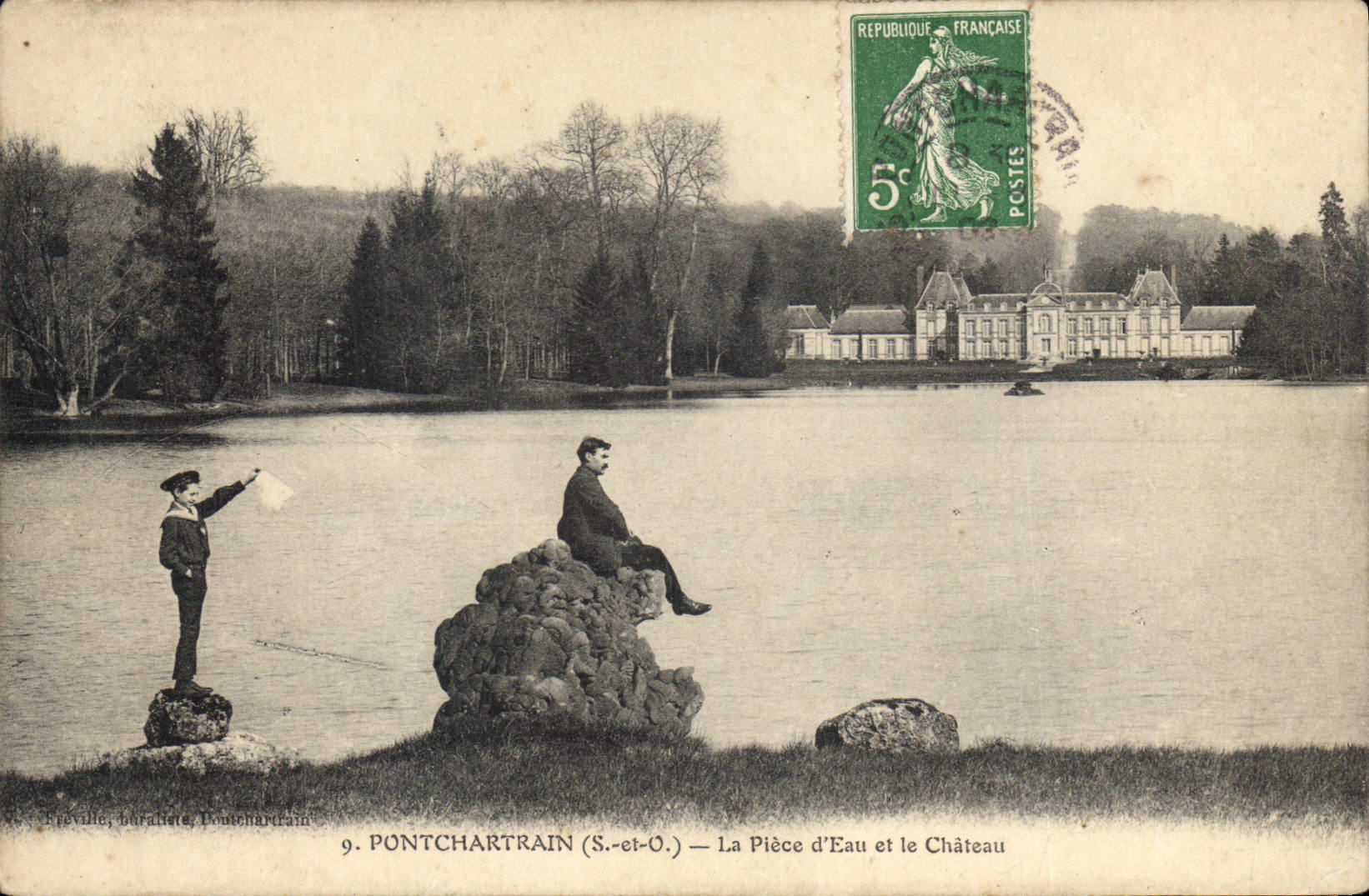 CPA Pontchartrain S et O La Piece d'Eau et le Chateau