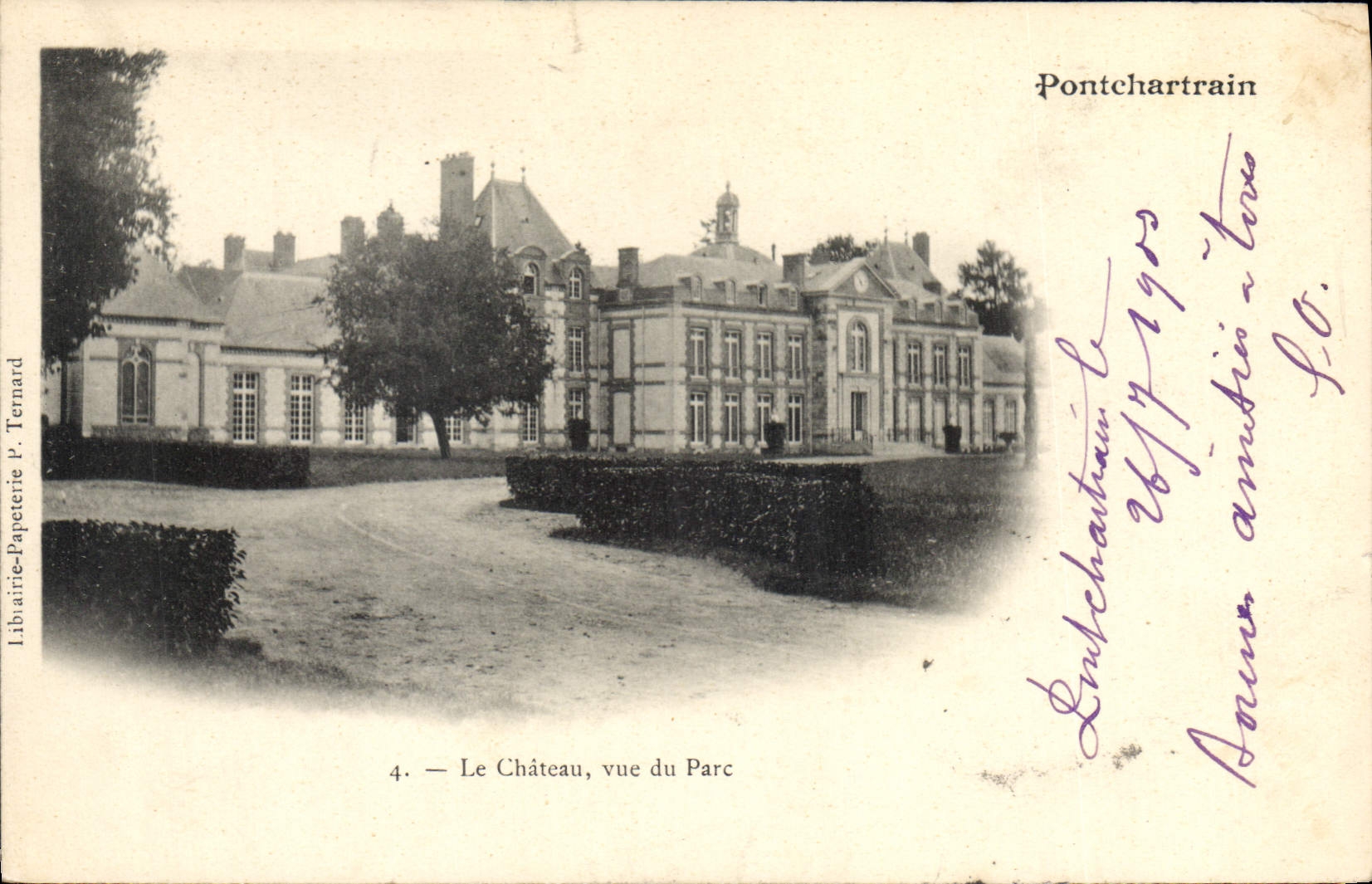 CPA Le Chateau vue du Parc Pontchartain