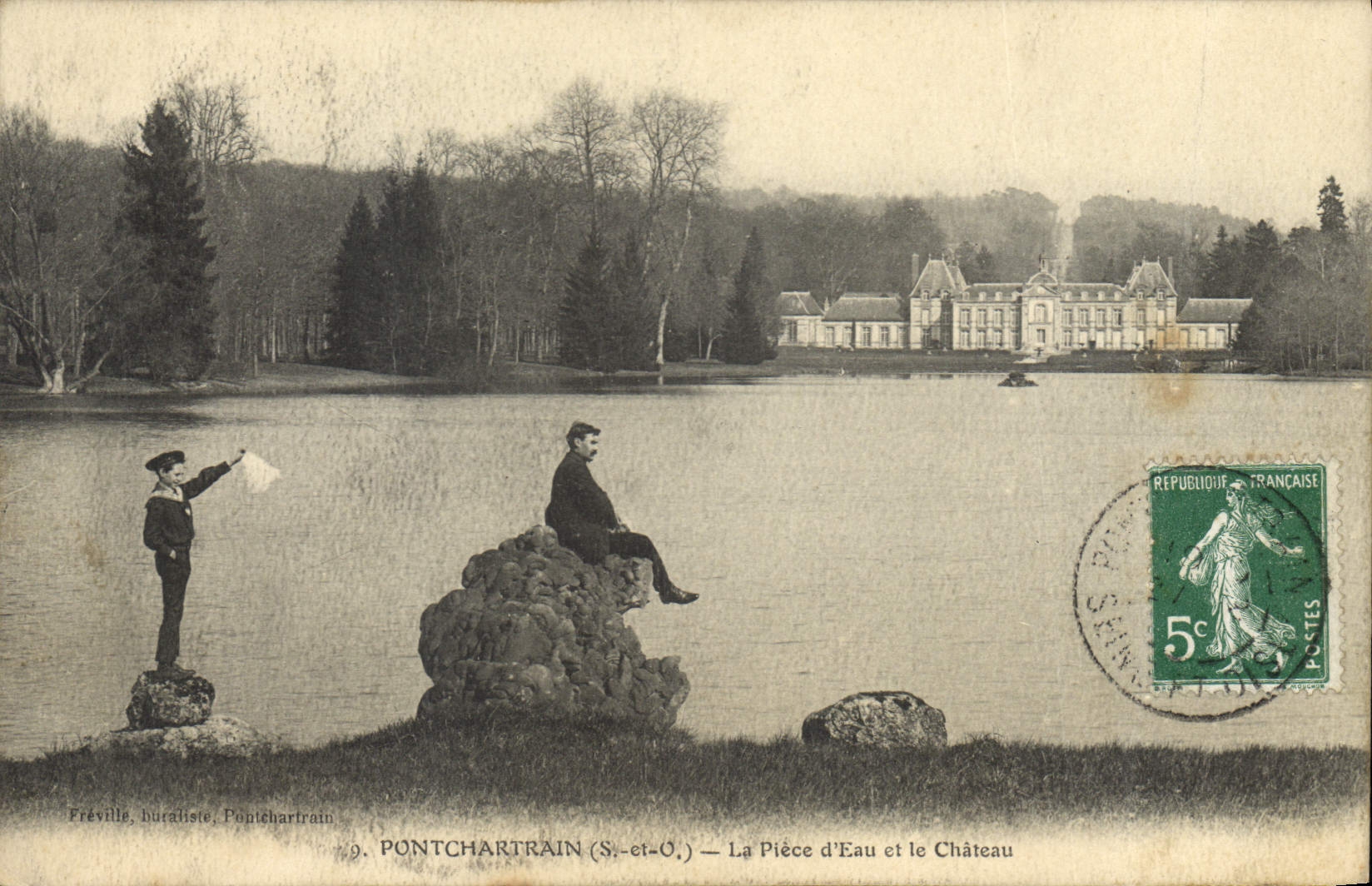 CPA Pontchartrain S et O La Piece d'Eau et le Chateau