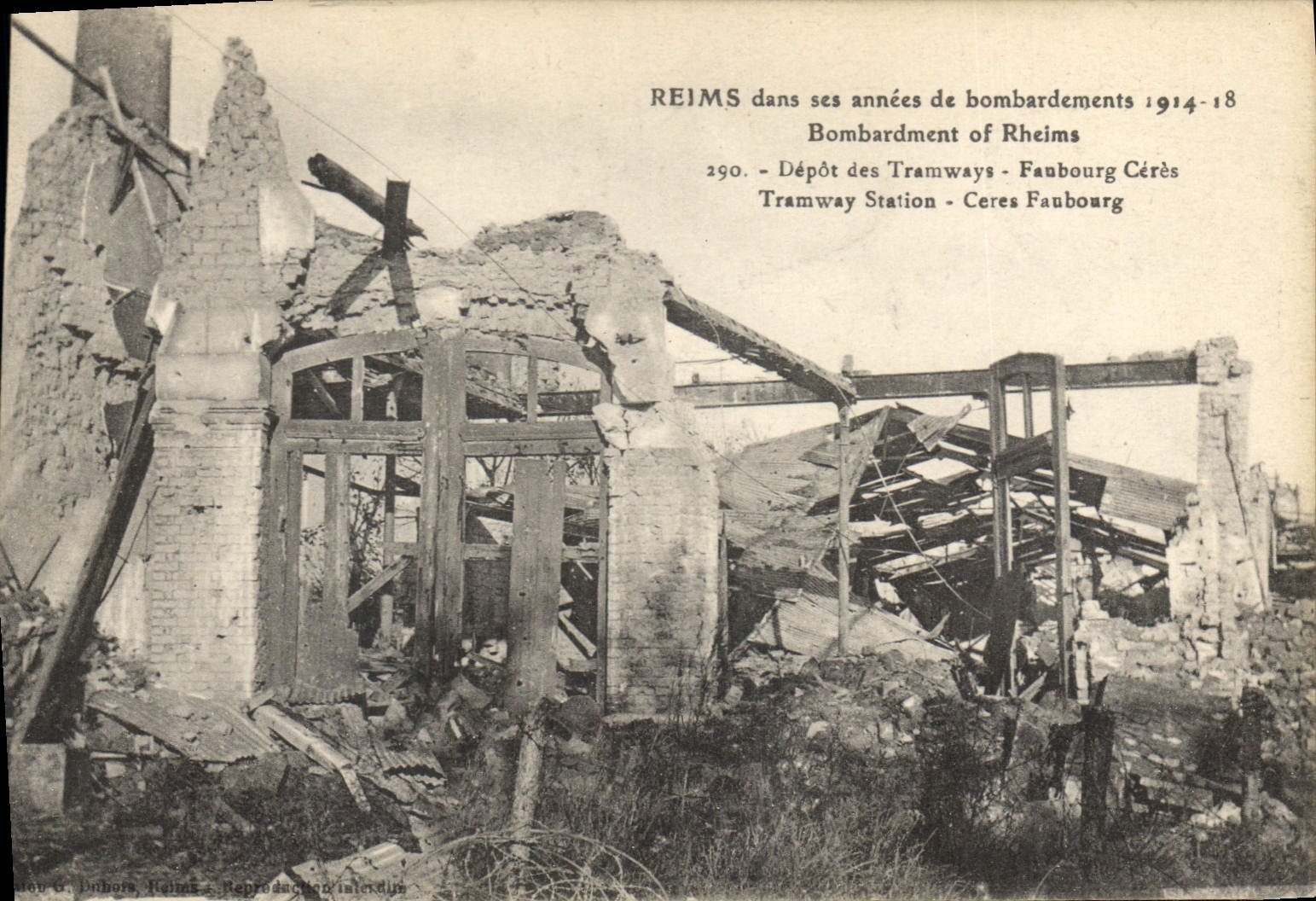 CPA Reims dans ses annees de bombardements 1914 18 