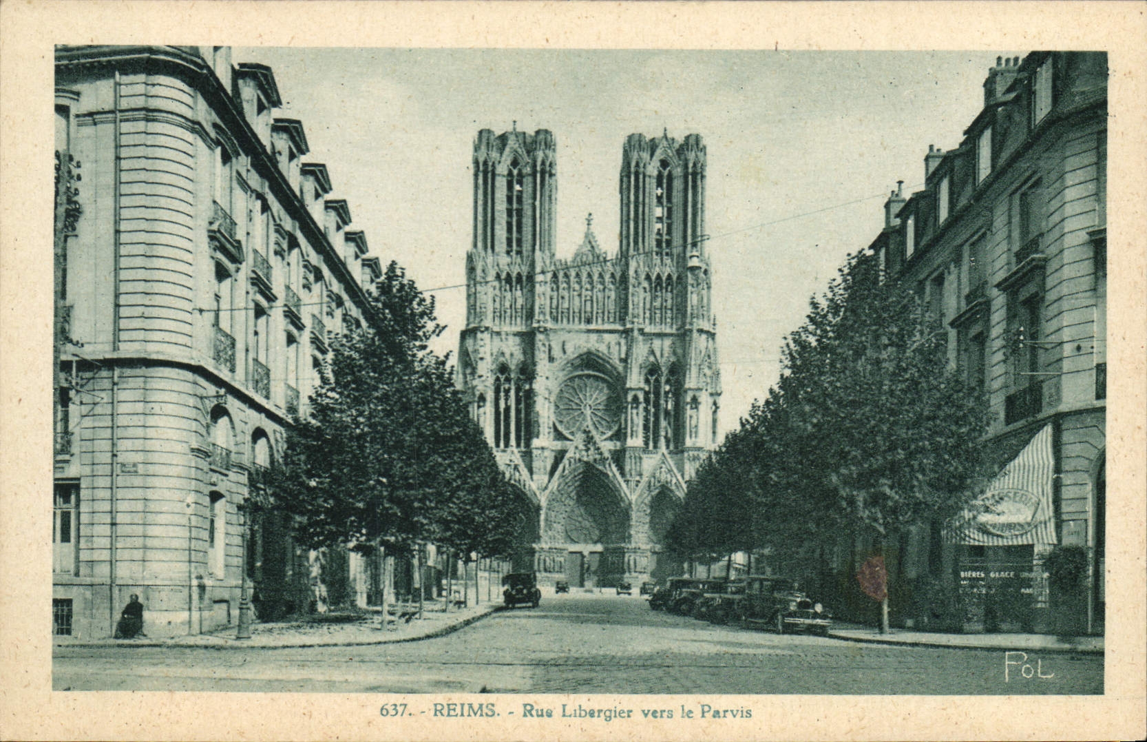 CPA Reims Rue Libergier vers le Parvis 