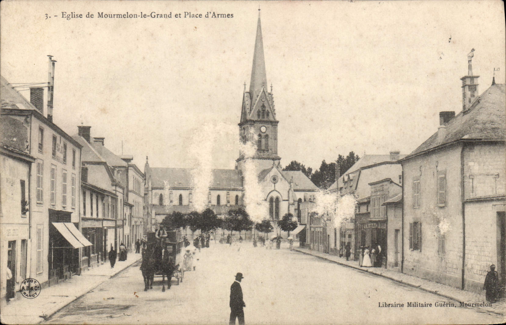 CPA Eglise de Mourmelon le Grand et Place d'Armes