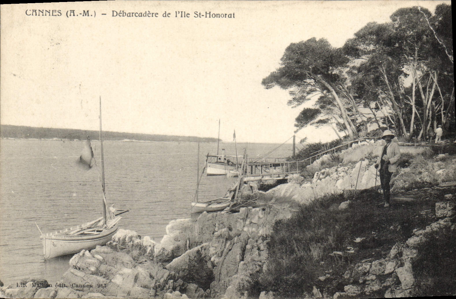 CPA Cannes AM Debarcadere de I'lle St Honorat