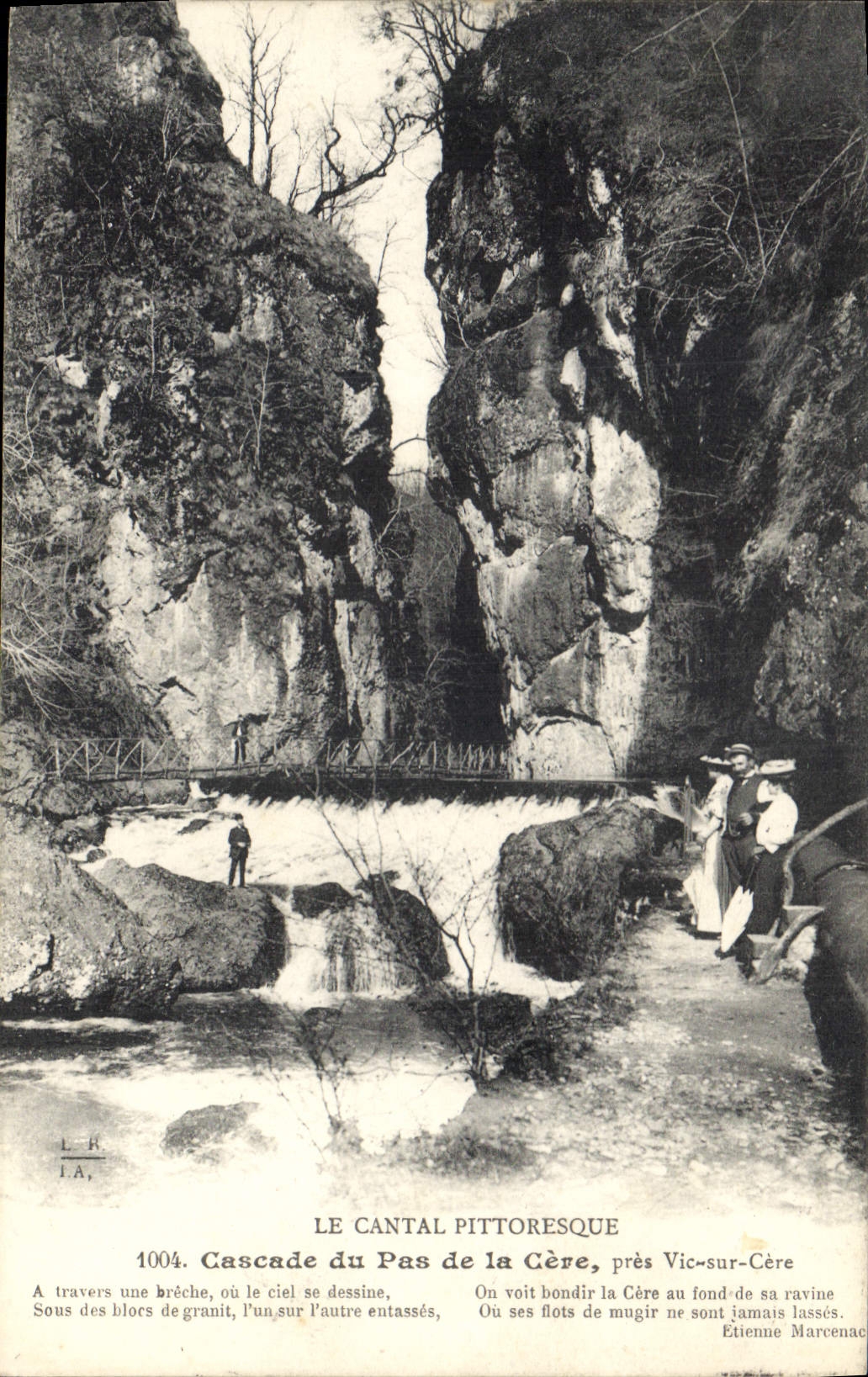 CPA Cascade du Pas de la Cere pres Vic sur Cere