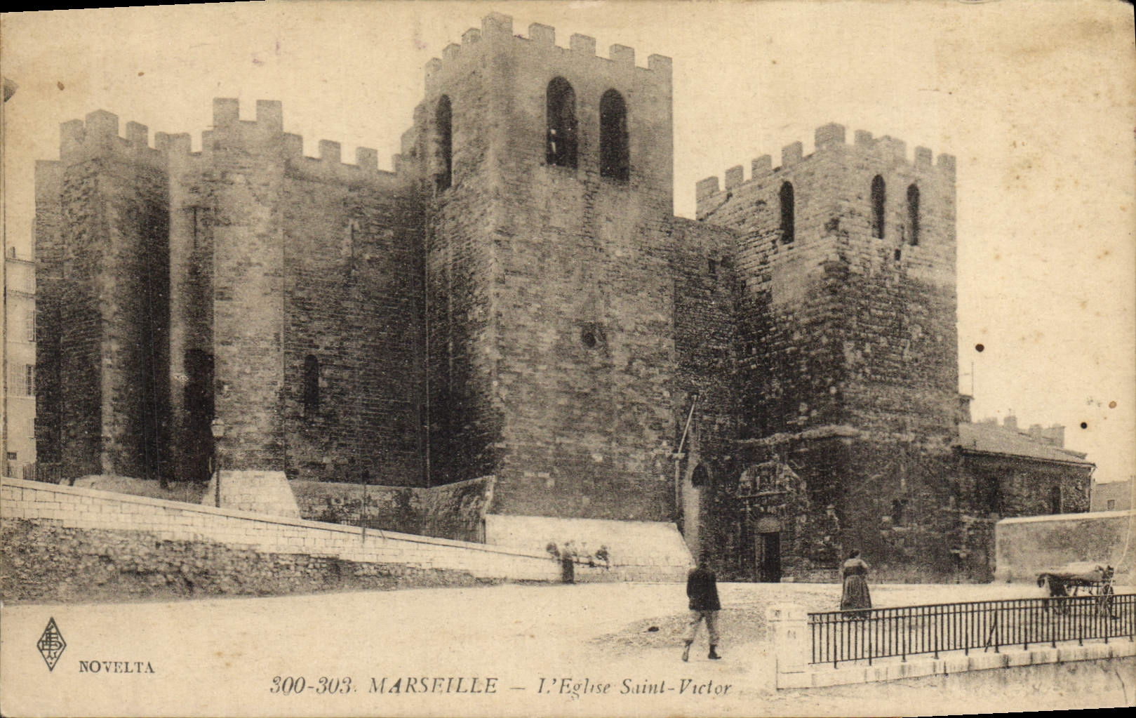 CPA Marseille L'Eglise Saint Victor 