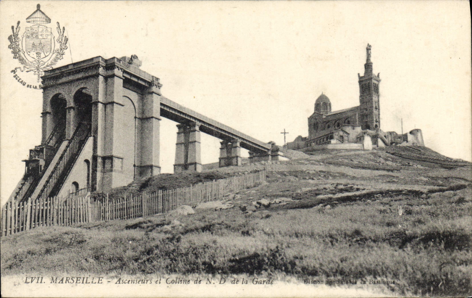 CPA Marseille Ascenseur et Collins de ND de la Garde 