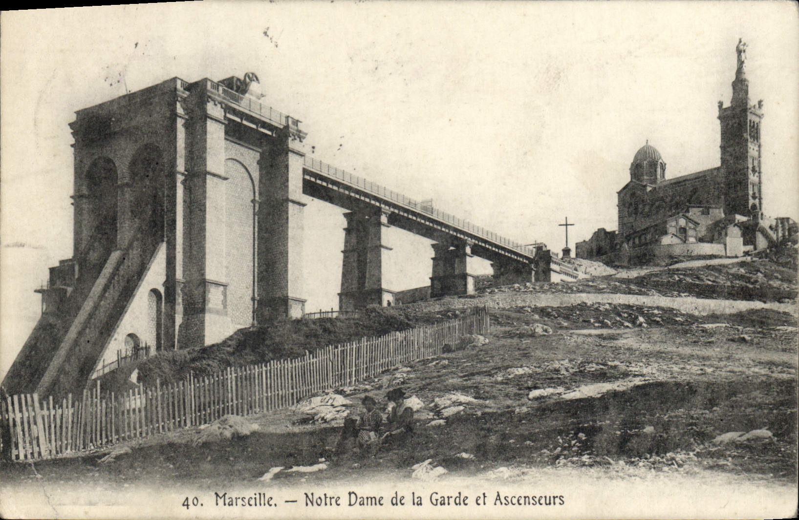 CPA Marseille Notre Dame de la Garde et Ascenscurs 