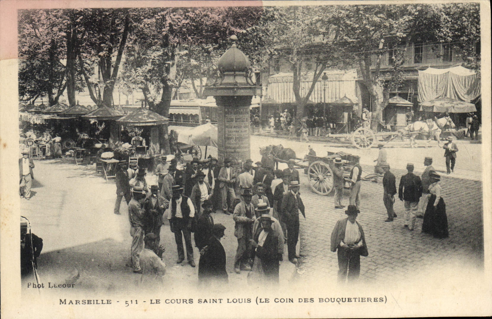 CPA Marseille Le Cours Saint Louis Le coin des bouquetieres TOP