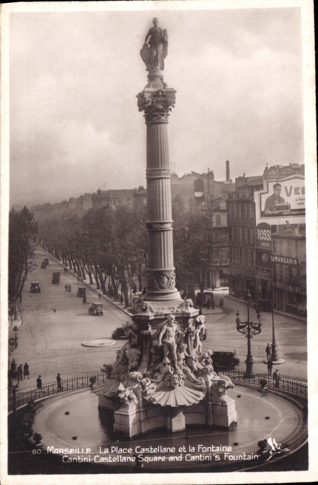 CPA Marseille La Place Castellane et la Fontaine