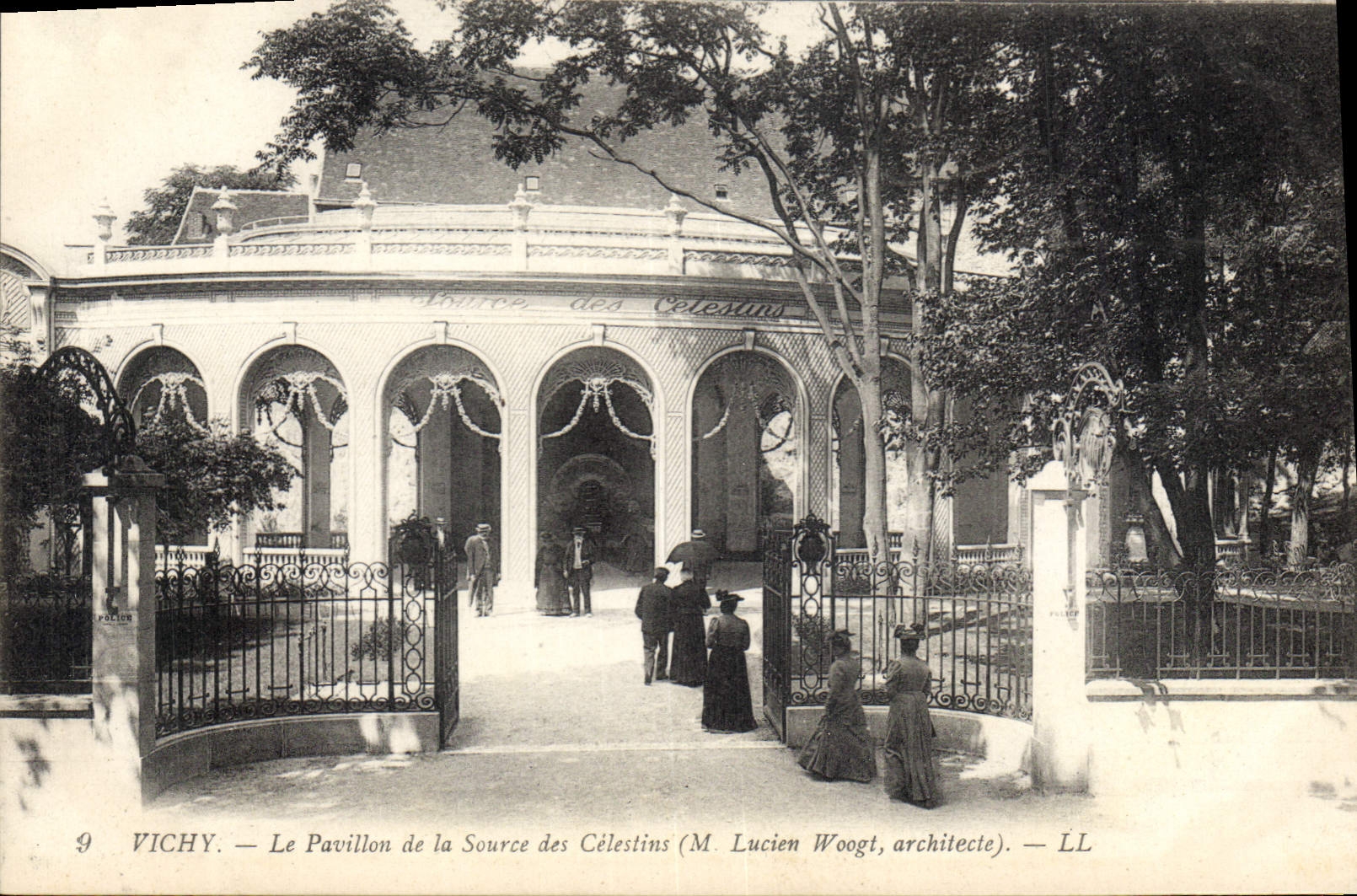 CPA Vichy Le Pavillon de la Source des Celestins 