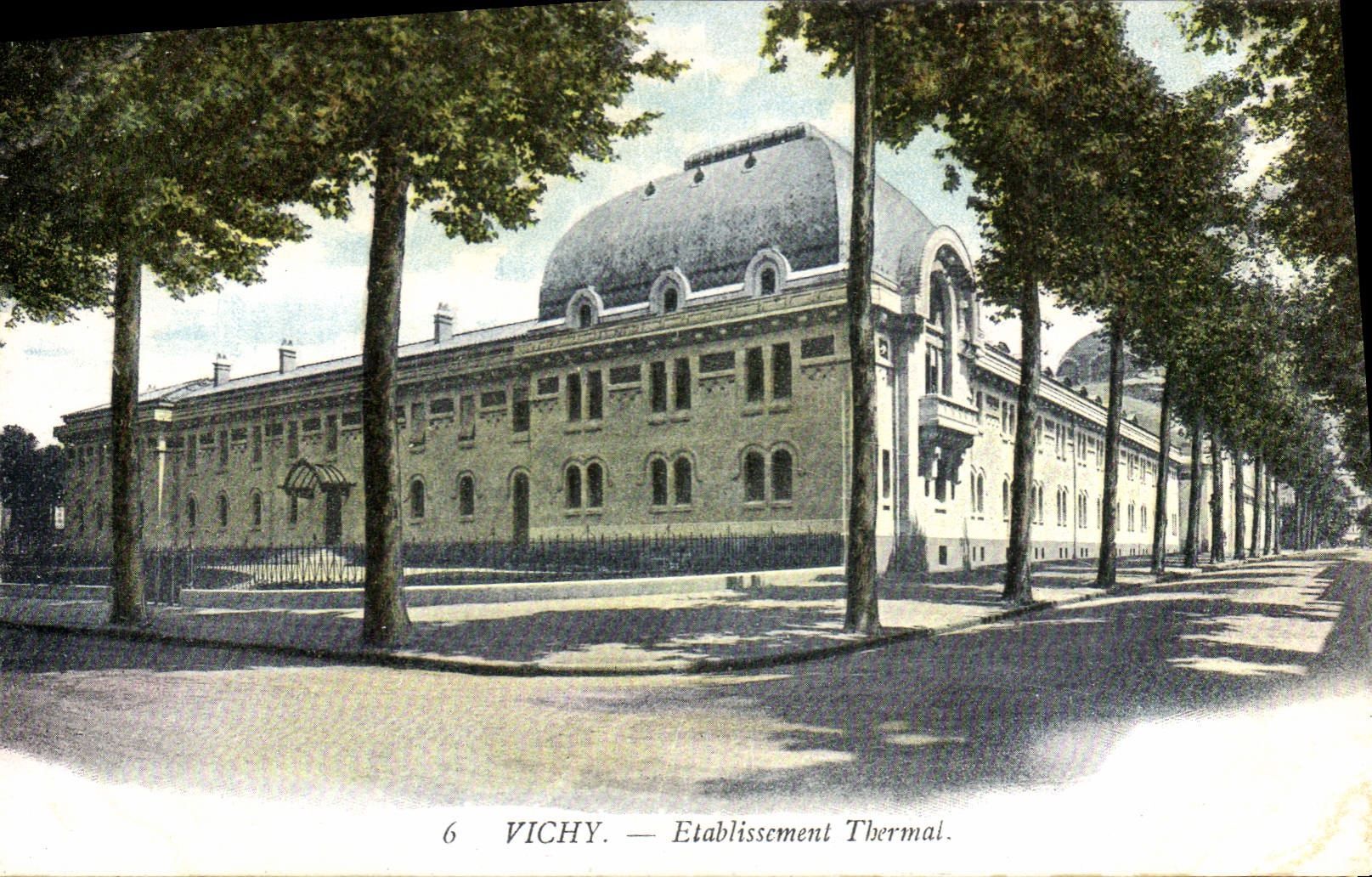 CPA Vichy Etablissement Thermal 