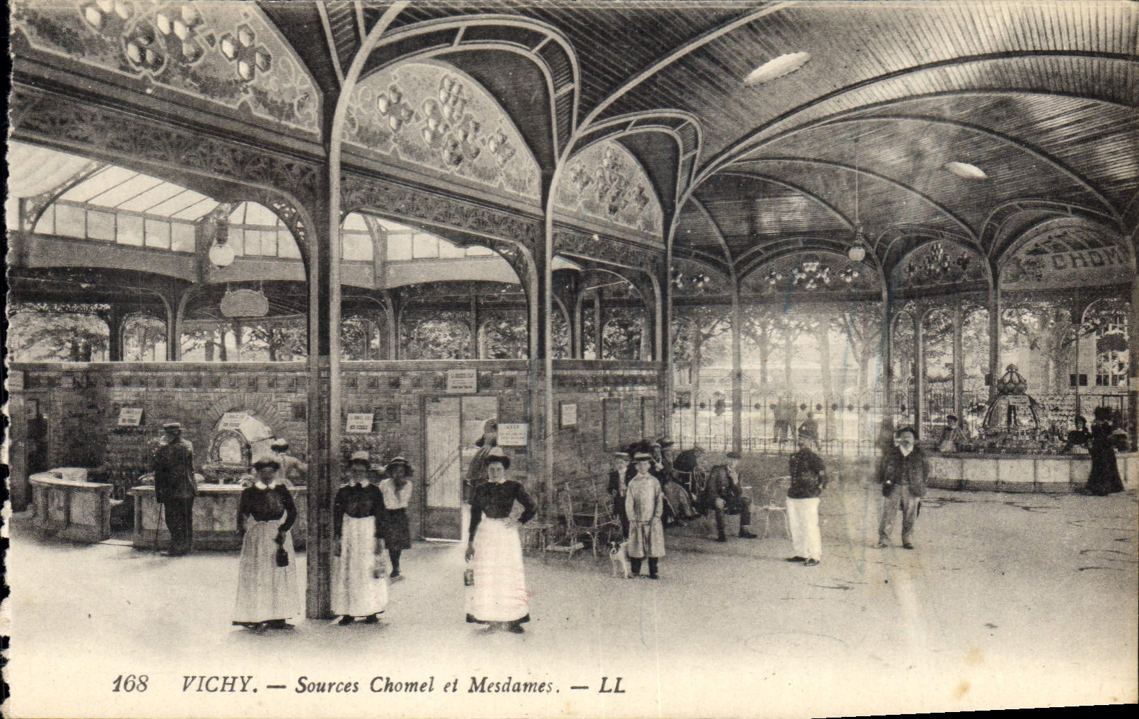 CPA Vichy Sources Chomel et Mesdames 