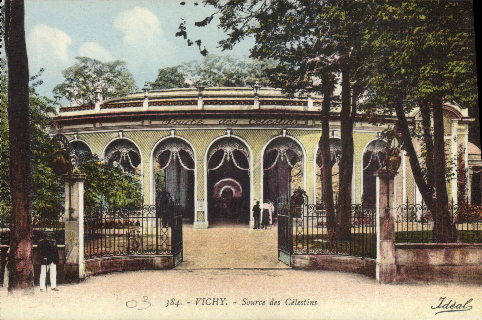 CPA Vichy Source des Celestins 