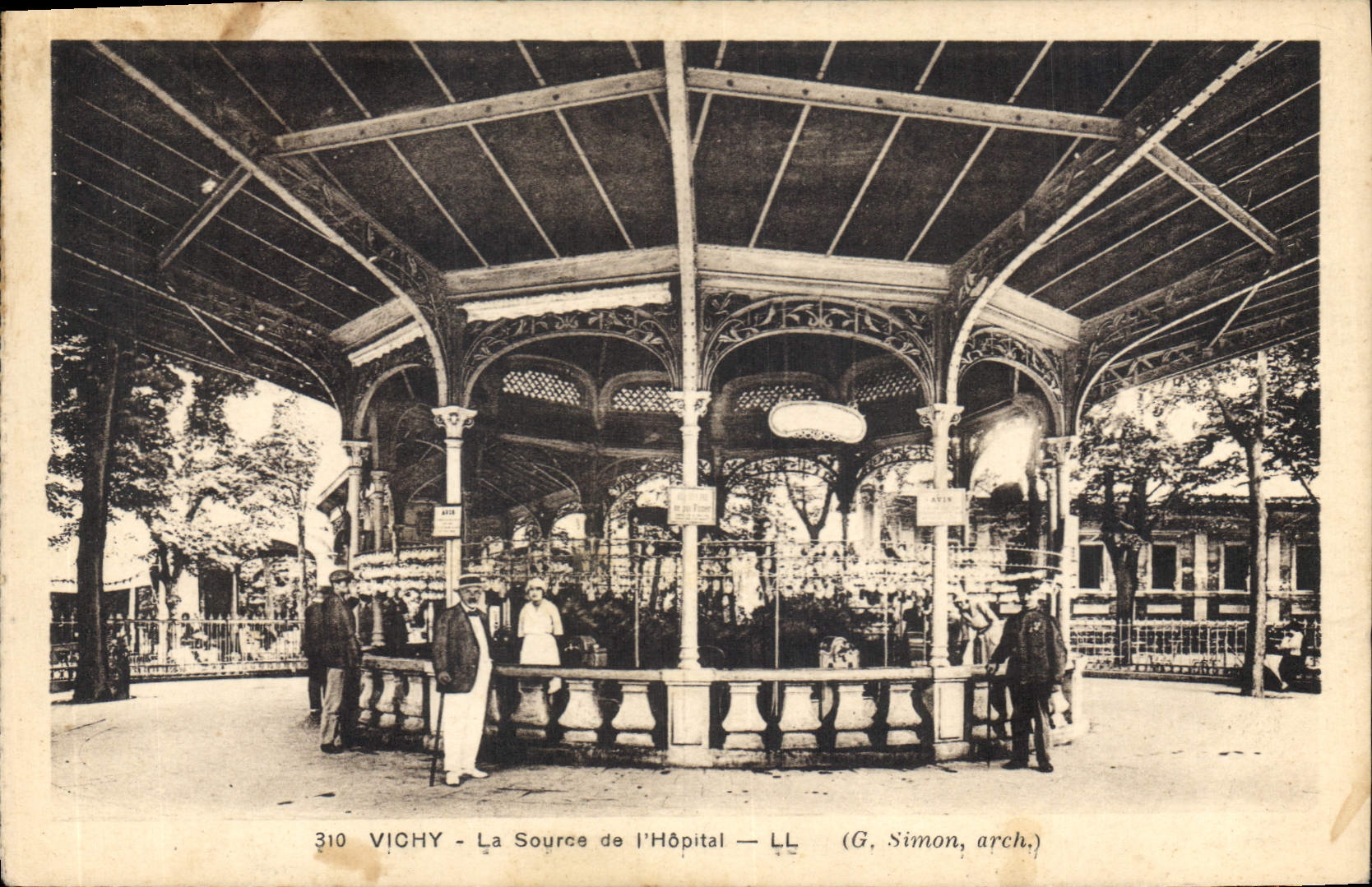 CPA Vichy La Source de l'Hopital 