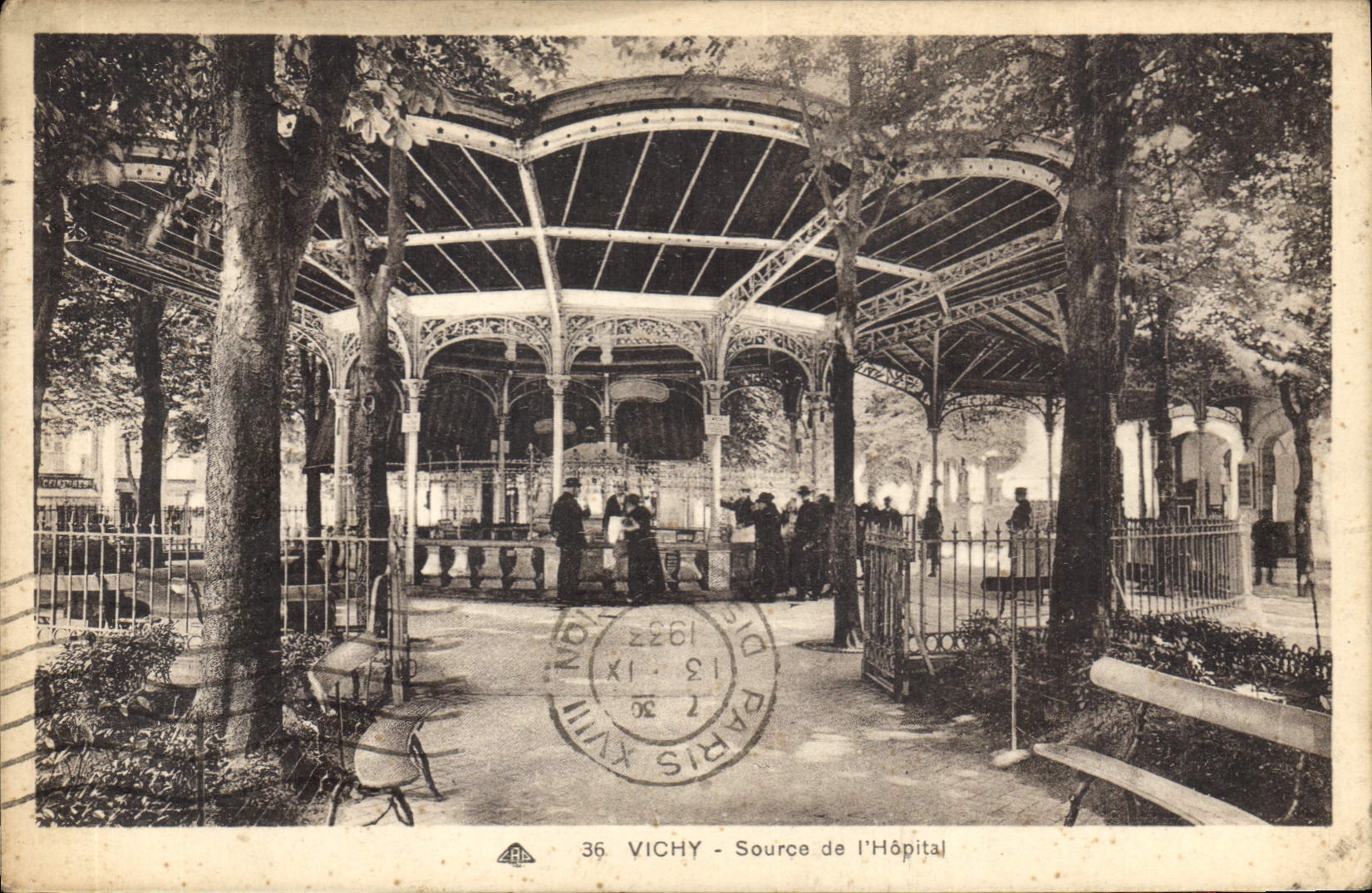 CPA Vichy Source de l'Hopital 